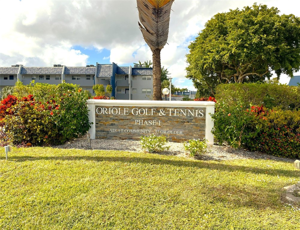 ORIOLE GOLF AND TENNIS - Residential