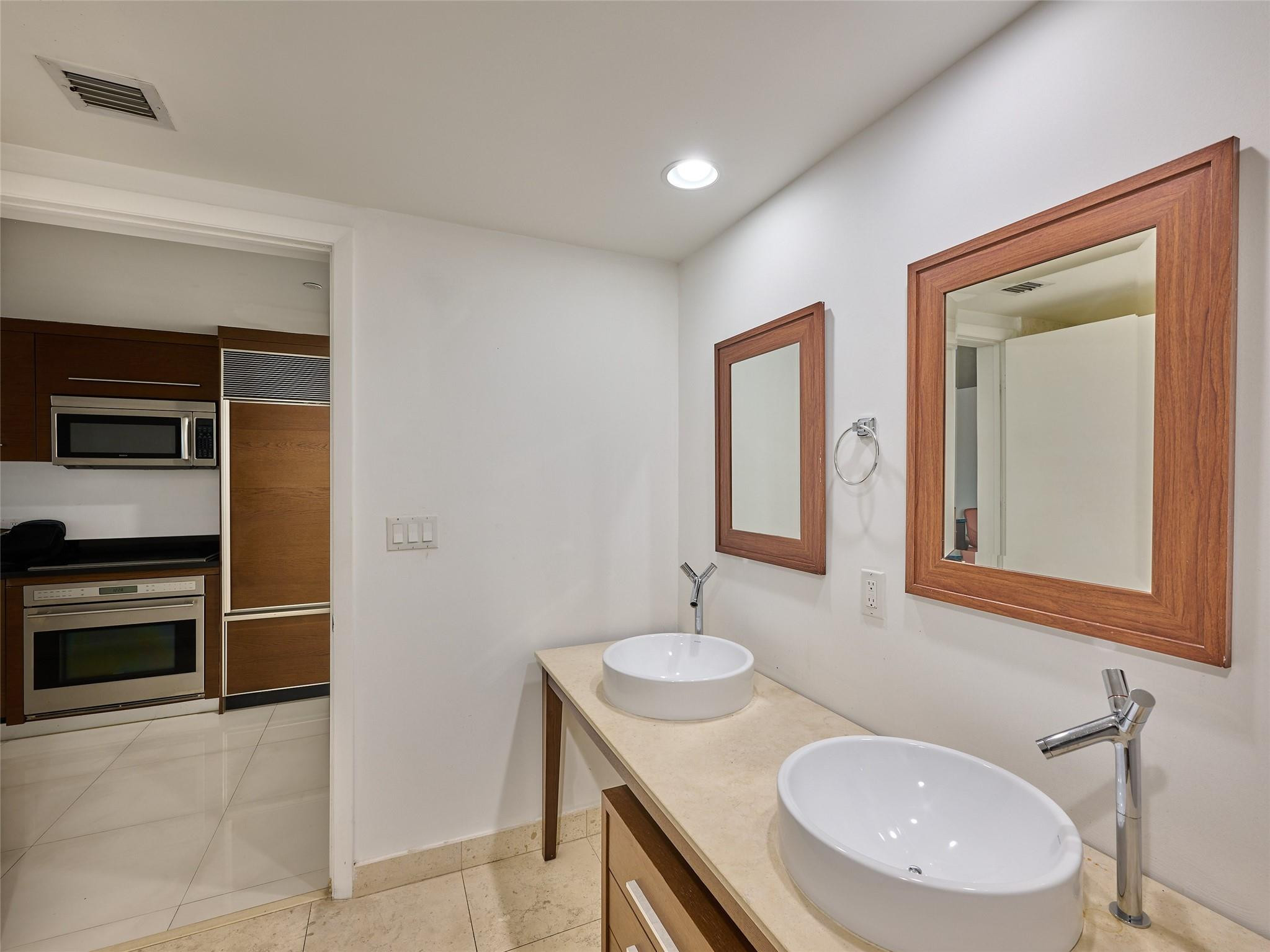 ICON BRICKELL NO TWO - Residential Lease