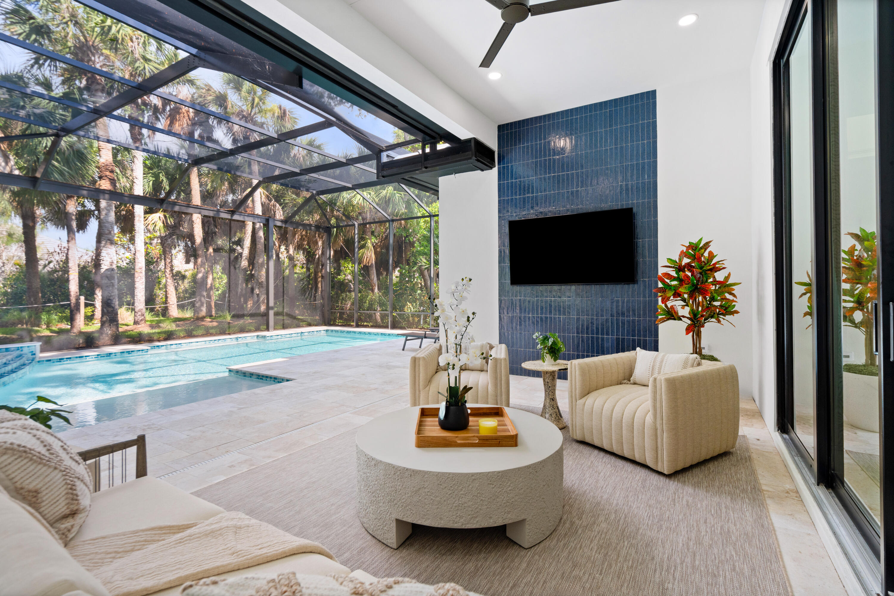 SEAGLASS P. D. - Residential