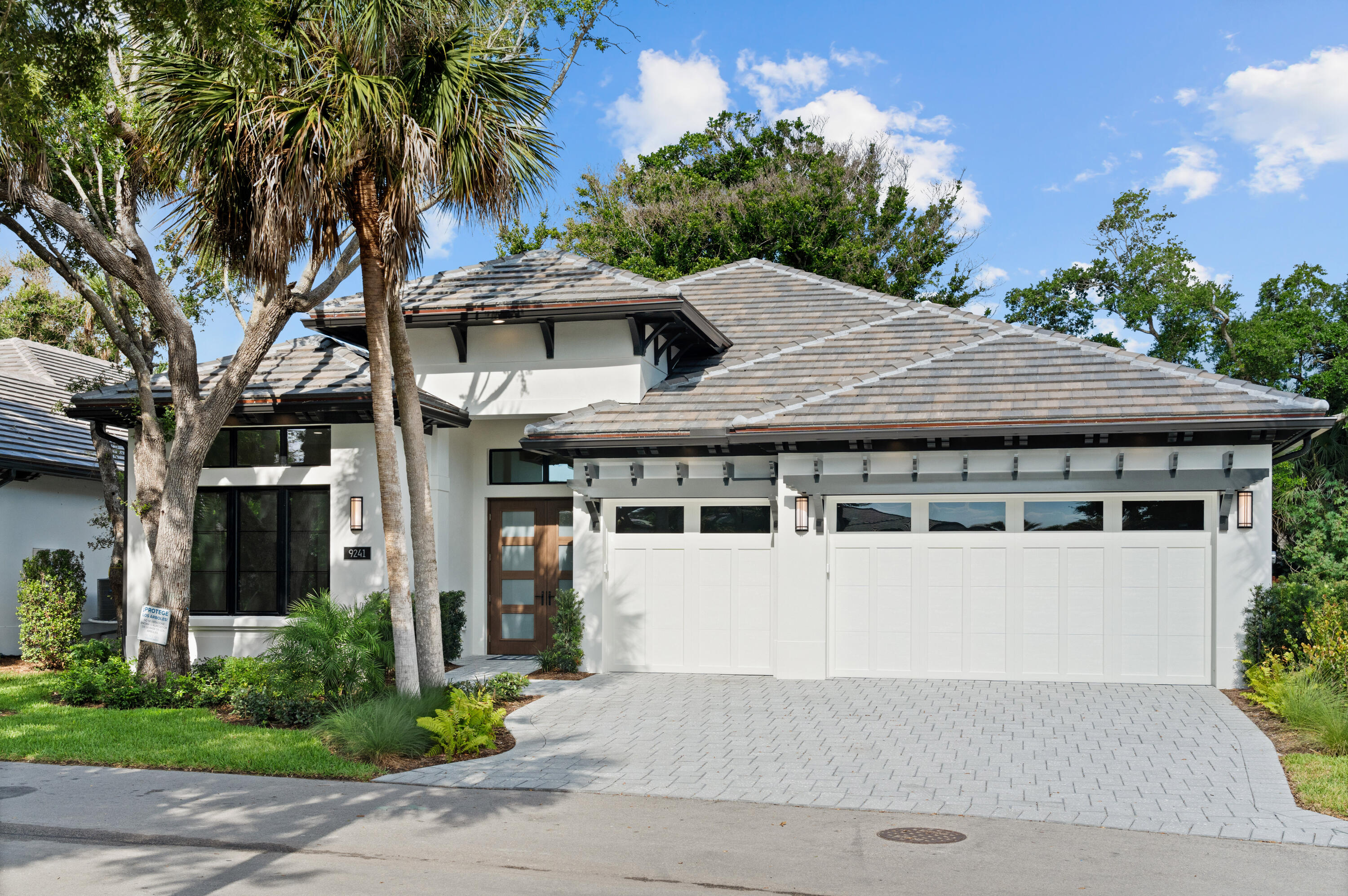 SEAGLASS P. D. - Residential