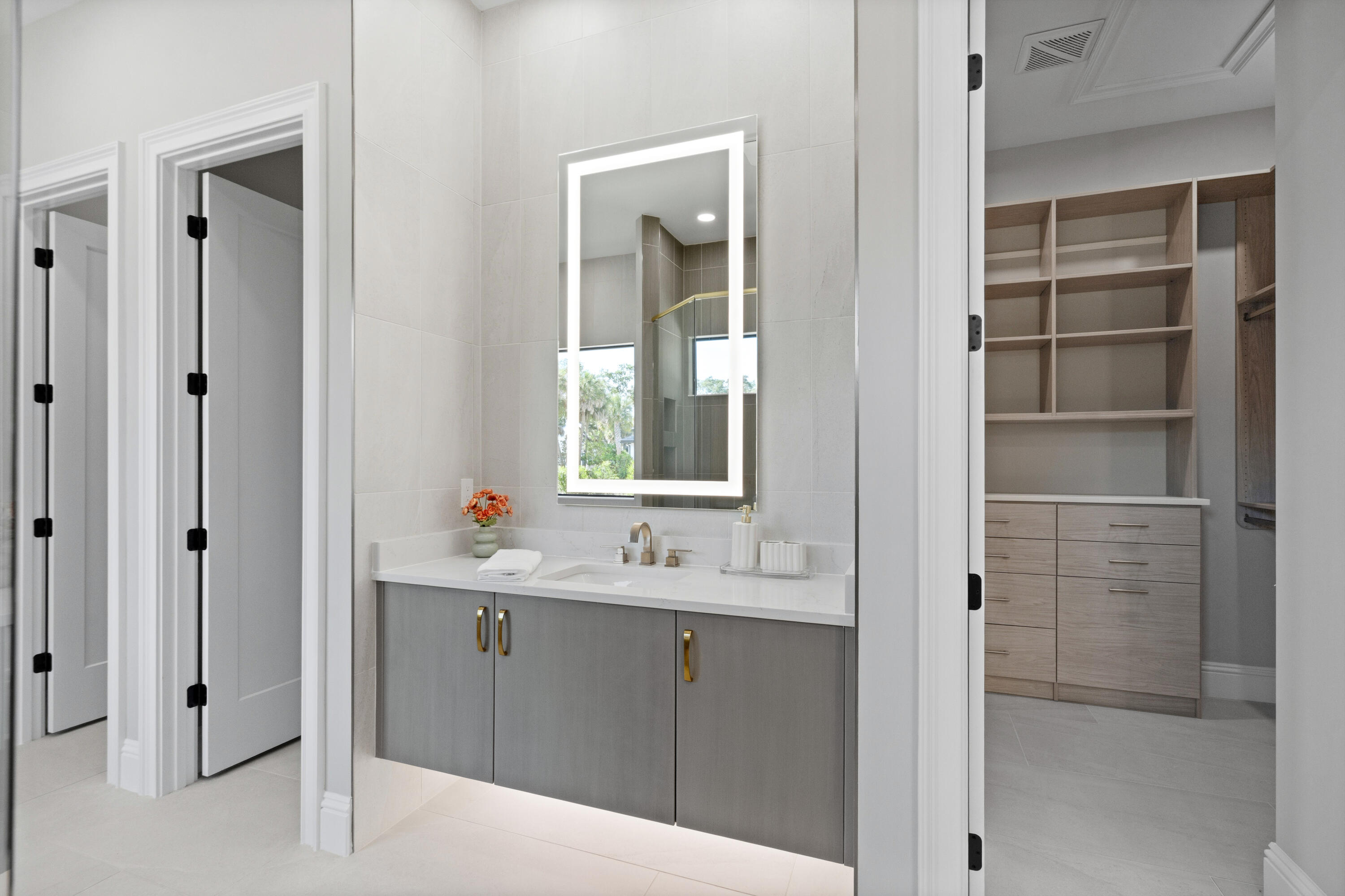 SEAGLASS P. D. - Residential