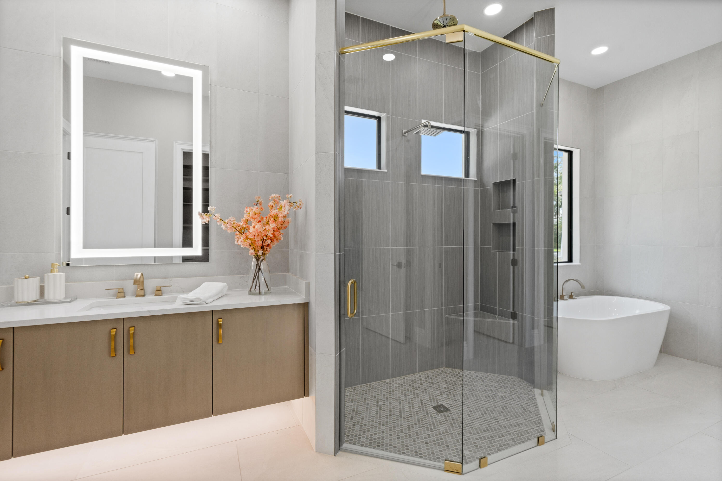 SEAGLASS P. D. - Residential