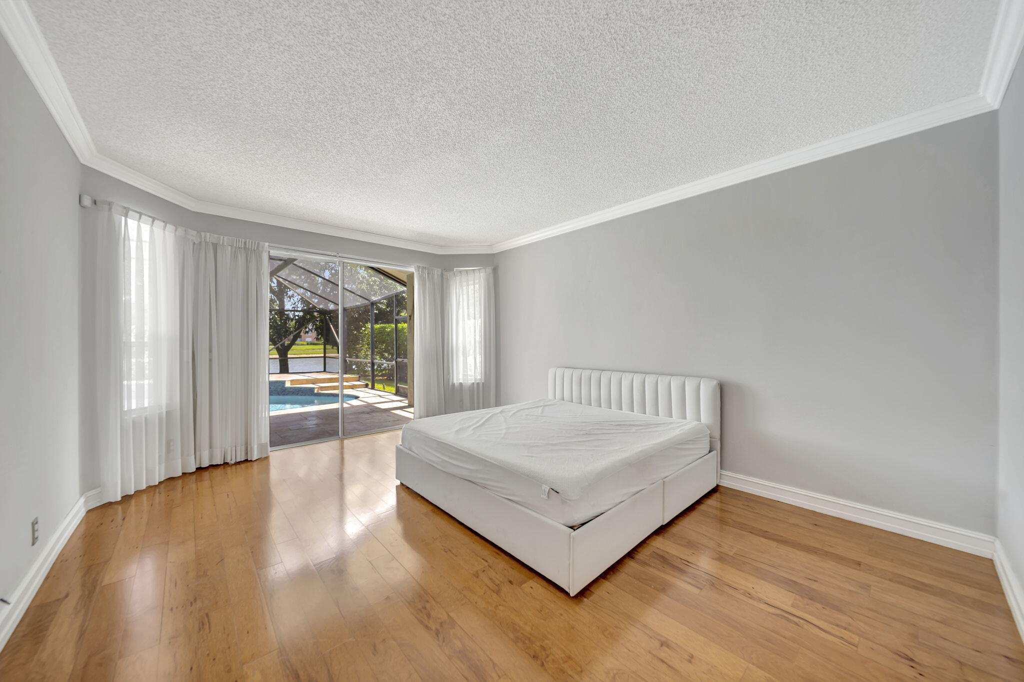 ESTATES AT TURTLE RUN - Residential
