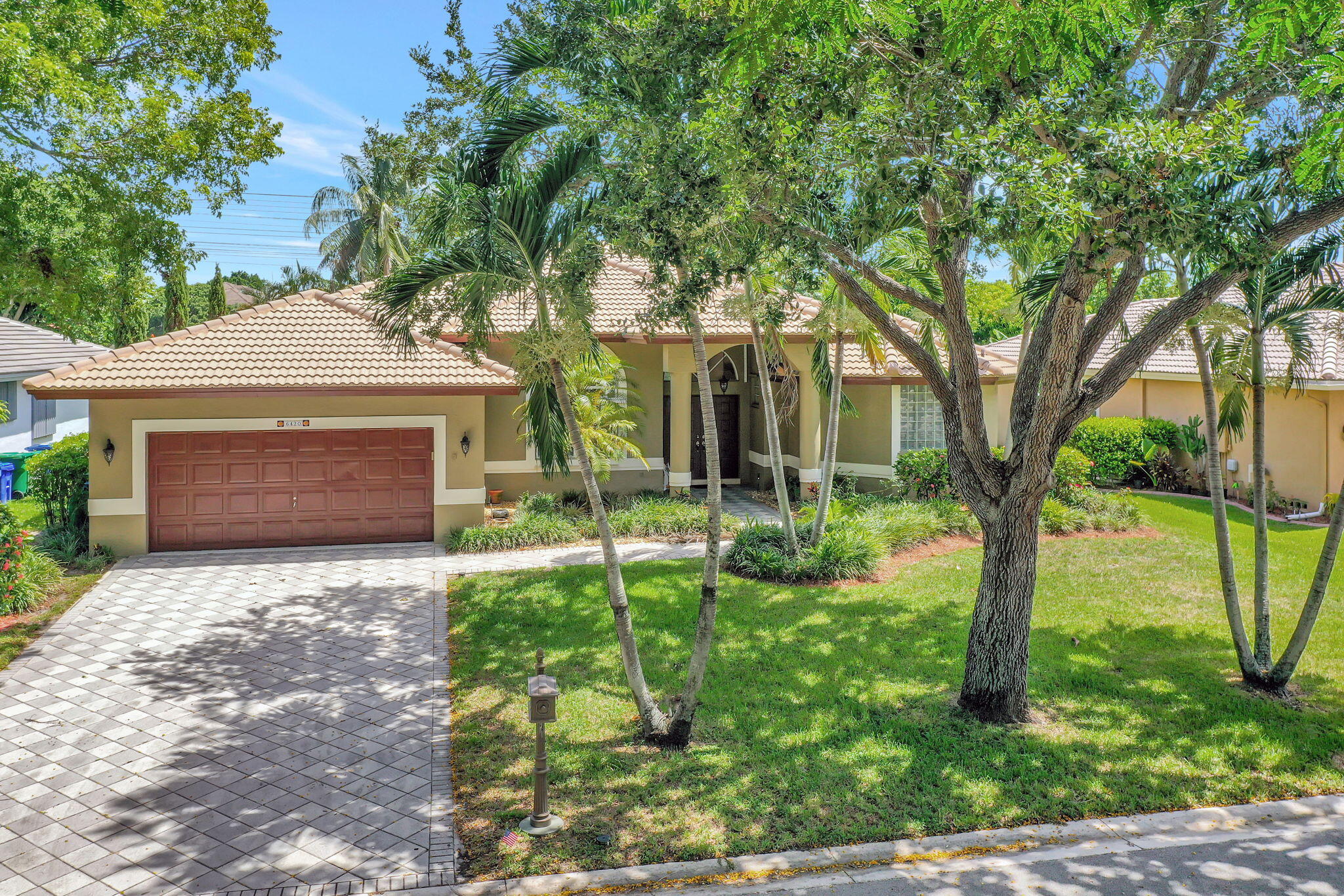 ESTATES AT TURTLE RUN - Residential