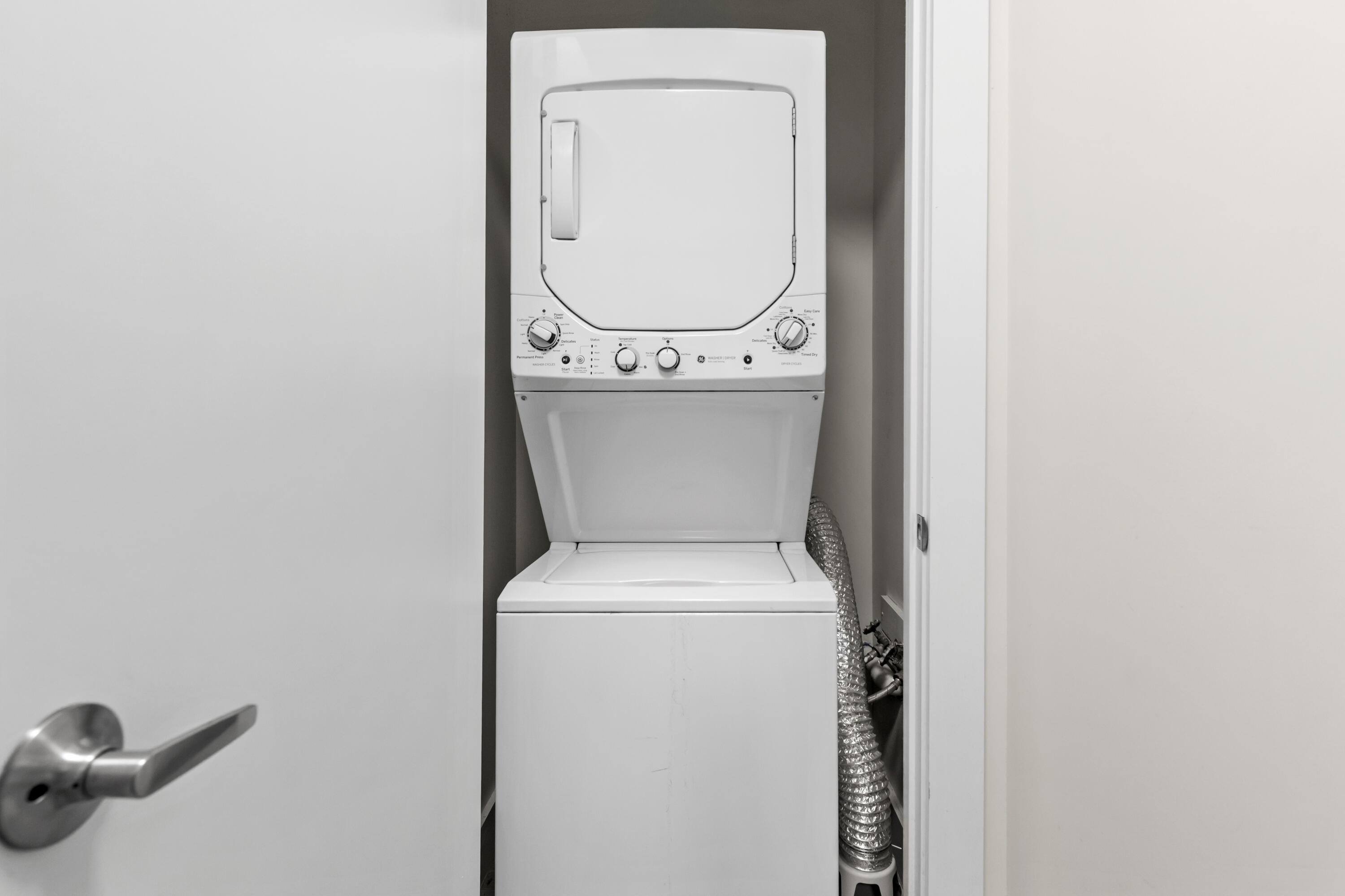IMPERIAL POINT COLONNADES CONDO - Residential