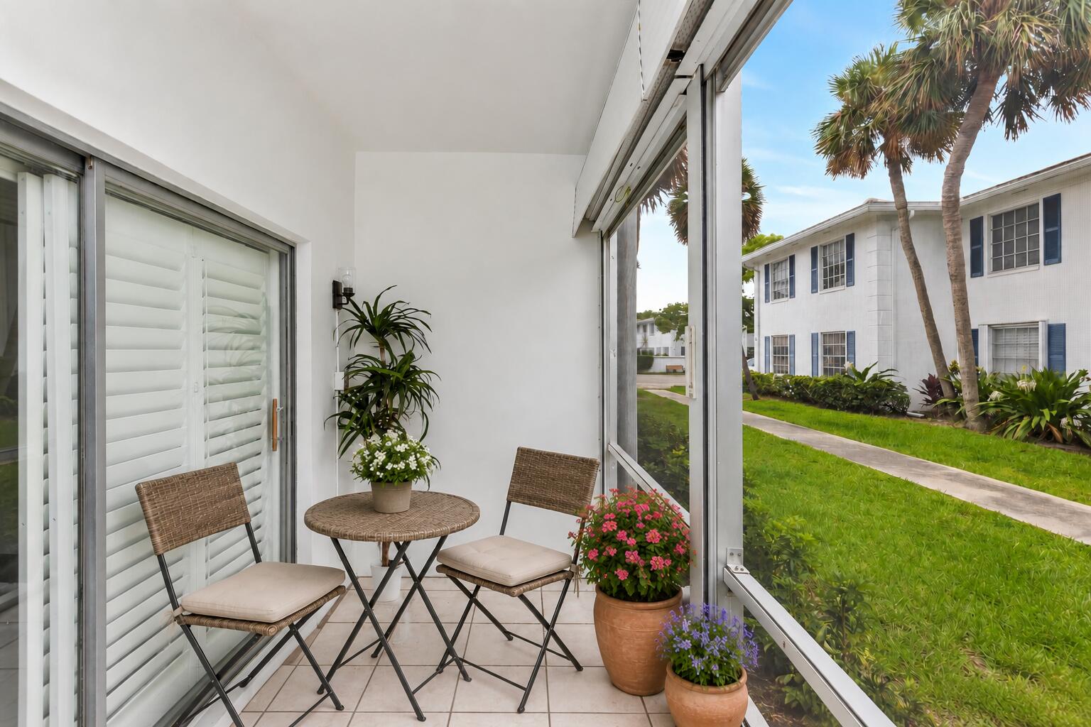 IMPERIAL POINT COLONNADES CONDO - Residential