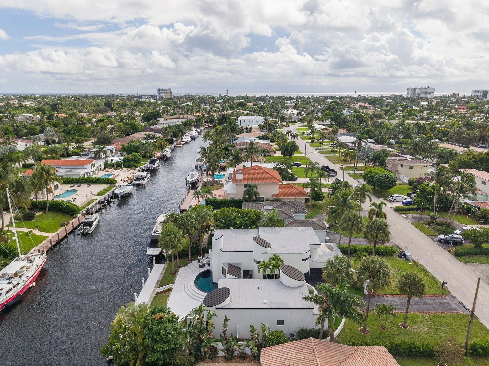 HILLSBORO HARBOR UNIT - Residential
