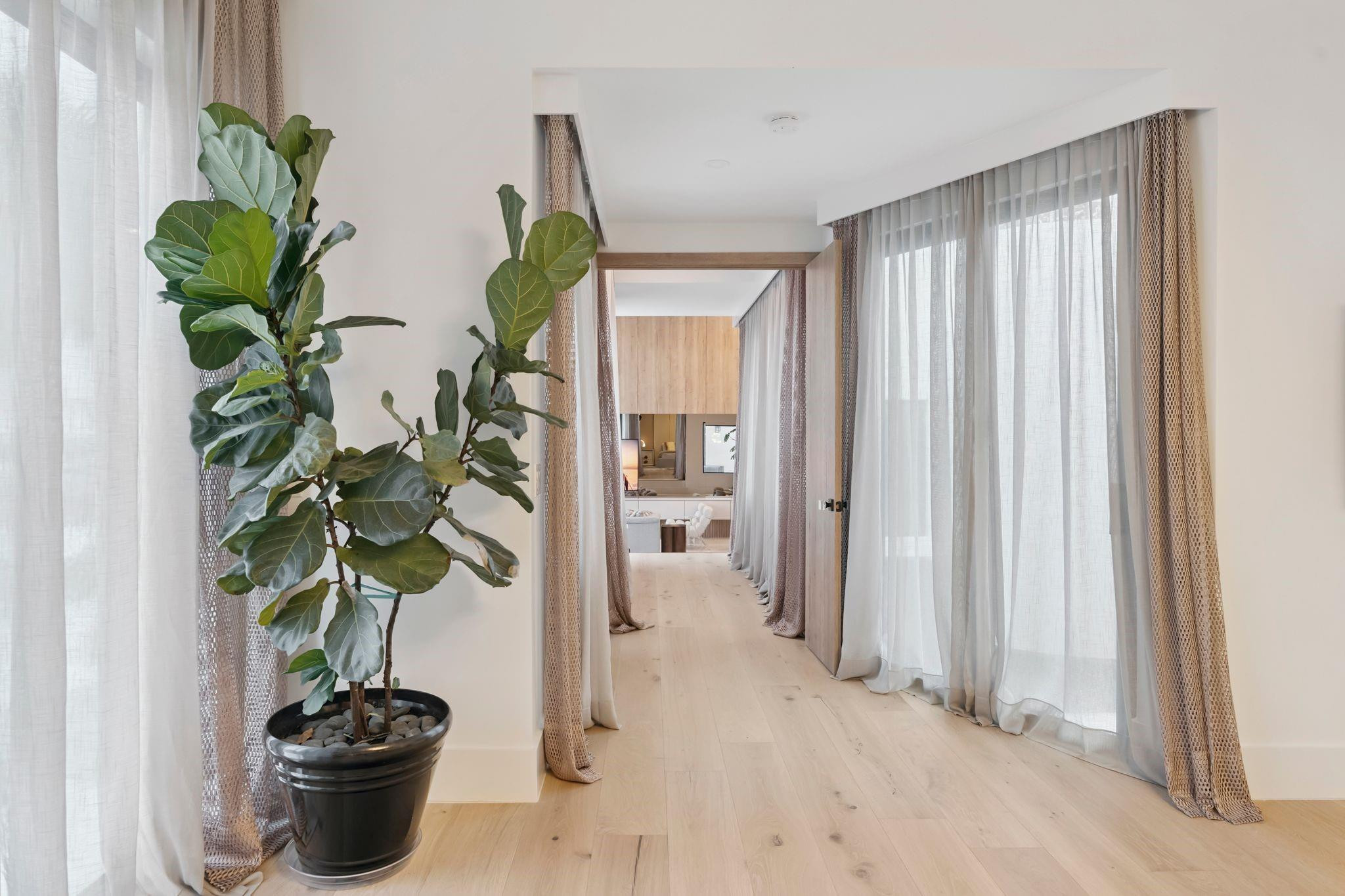 HILLSBORO HARBOR UNIT - Residential