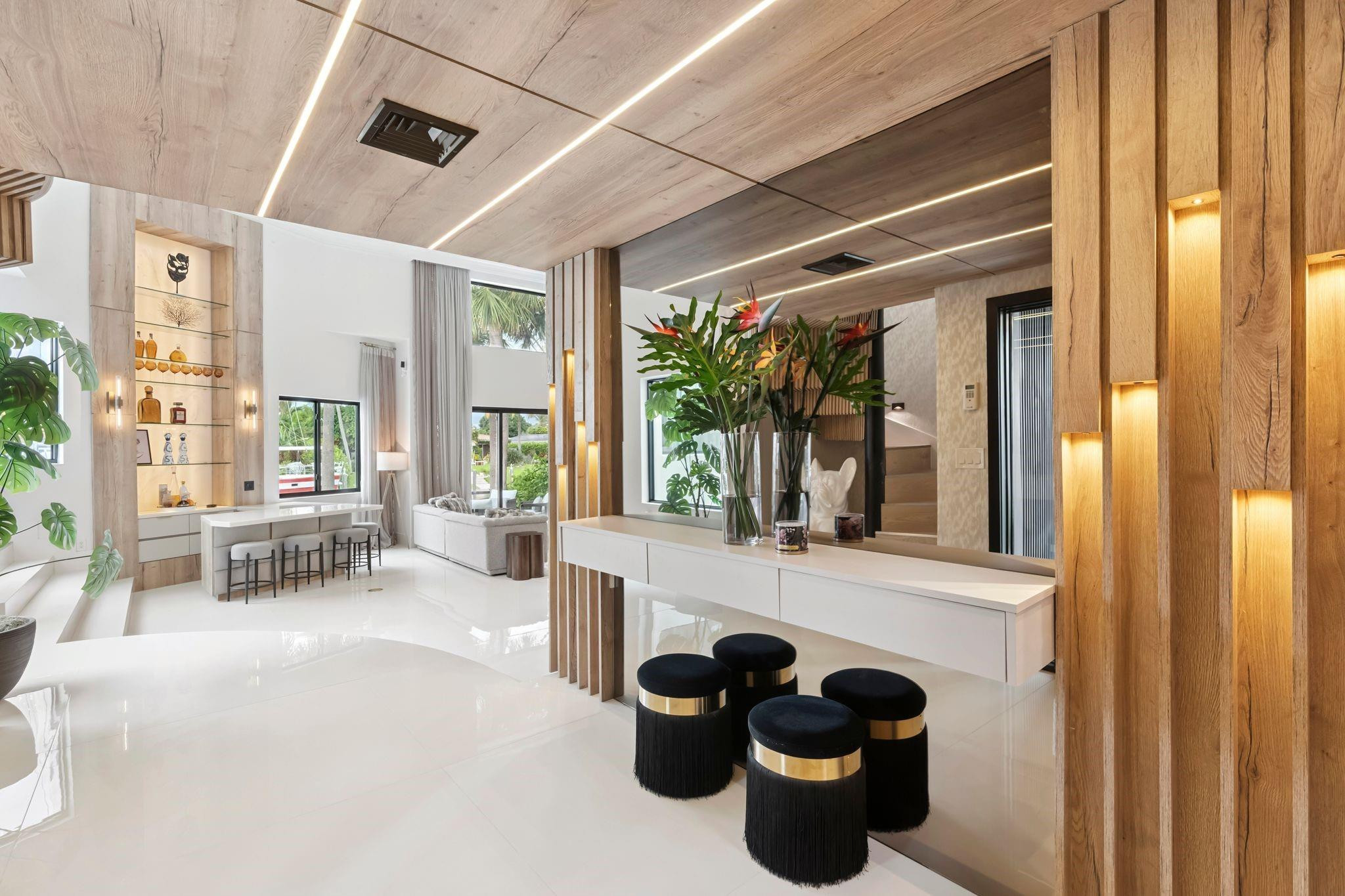 HILLSBORO HARBOR UNIT - Residential
