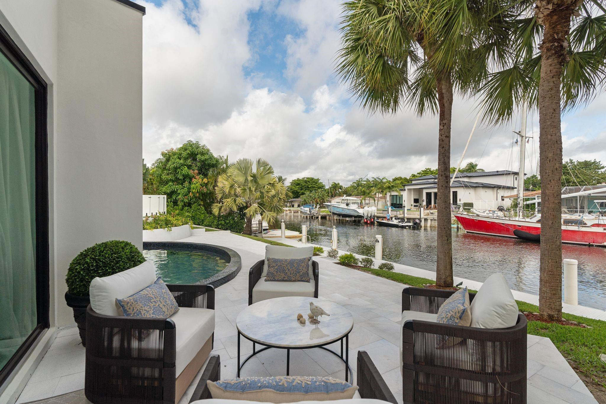HILLSBORO HARBOR UNIT - Residential