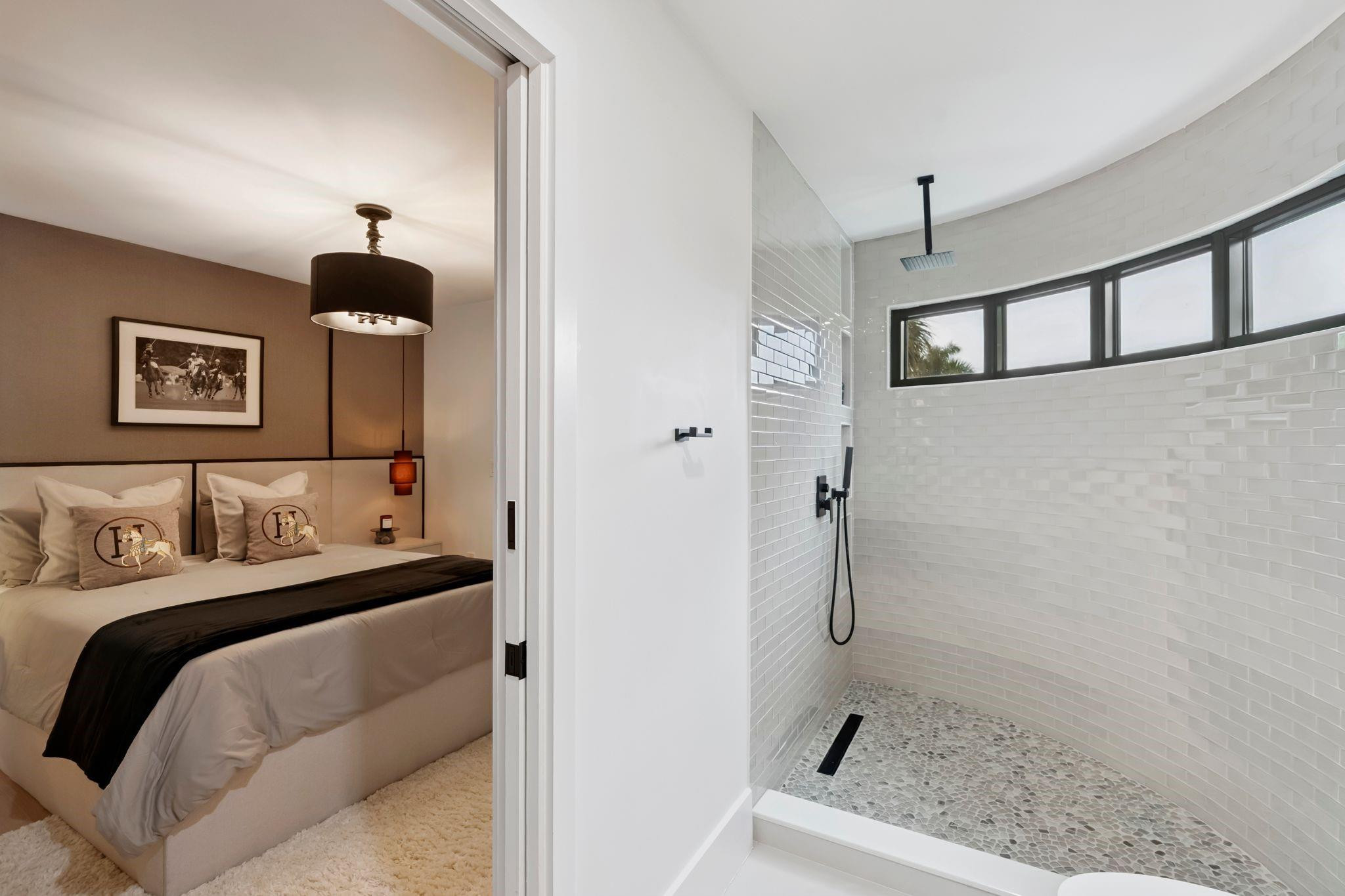 HILLSBORO HARBOR UNIT - Residential