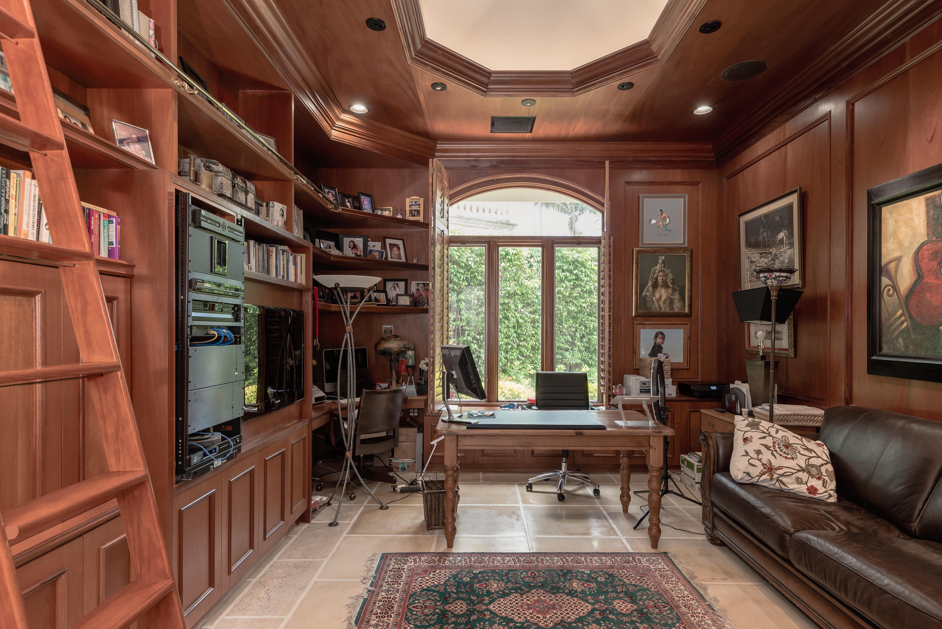 SANCTUARY - Residential