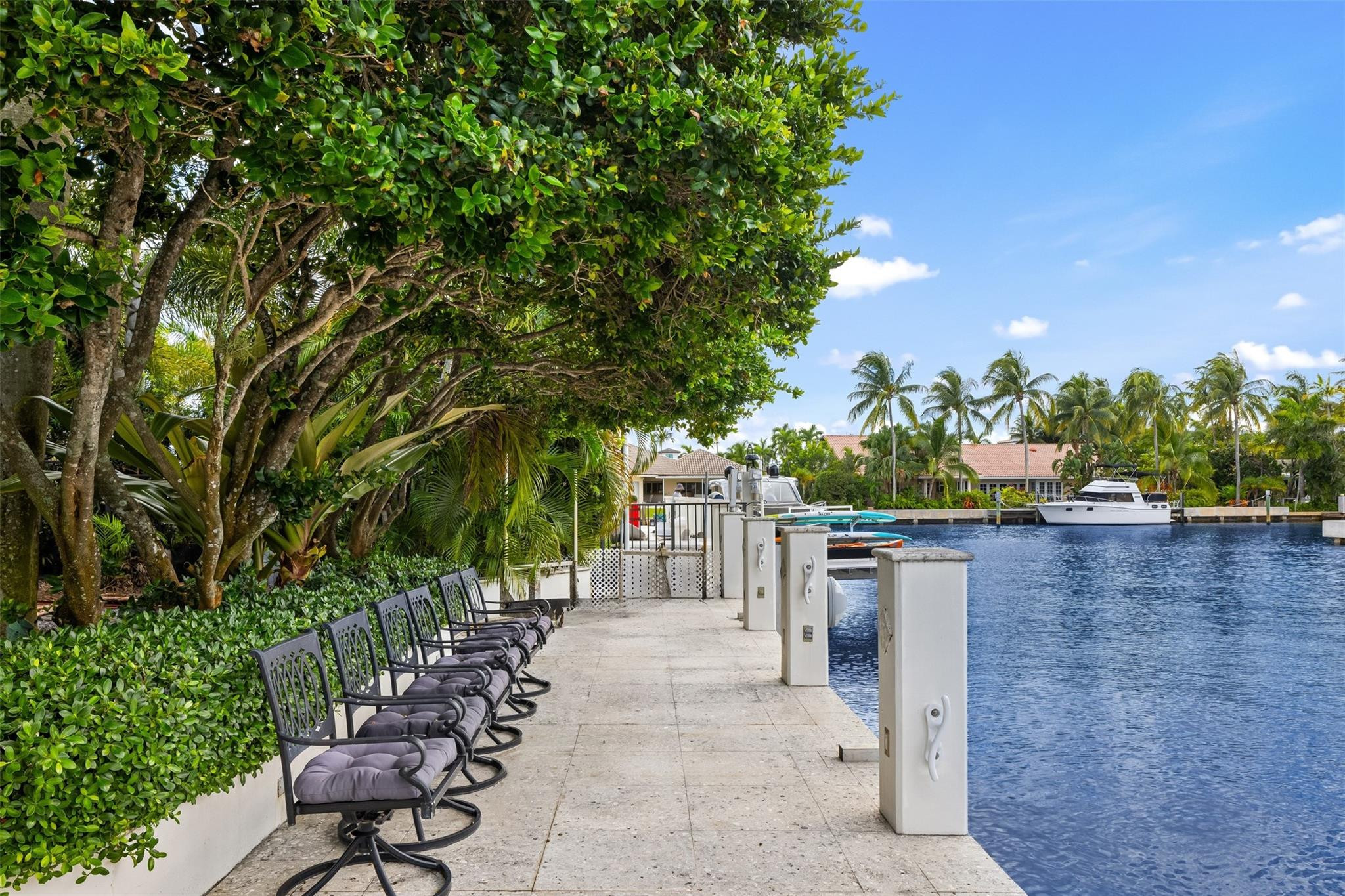 BAY COLONY SECTION OF THE - Residential