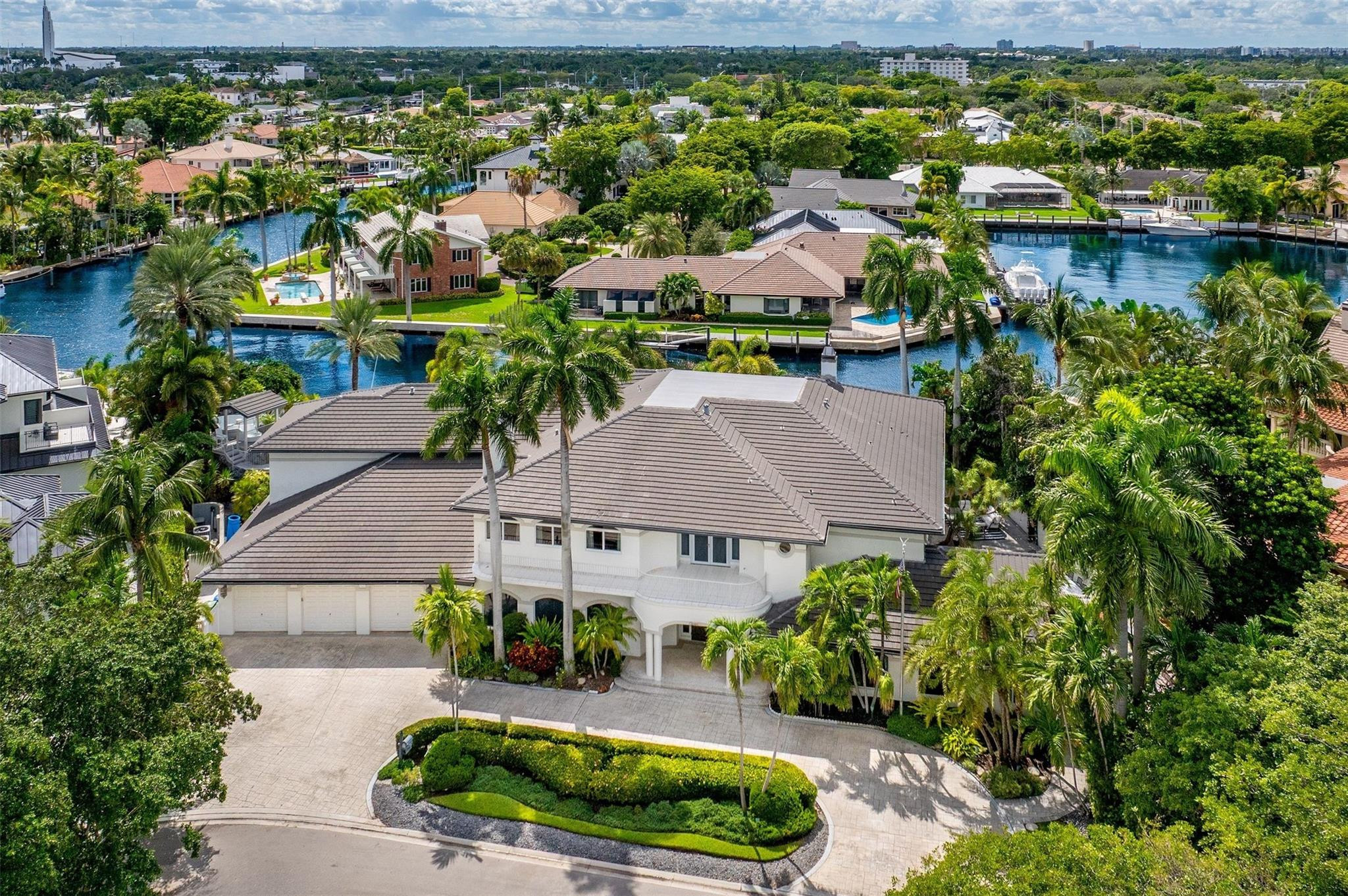 BAY COLONY SECTION OF THE - Residential