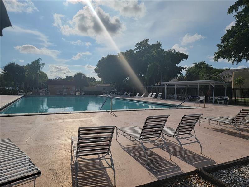Oakbrook Village - Residential