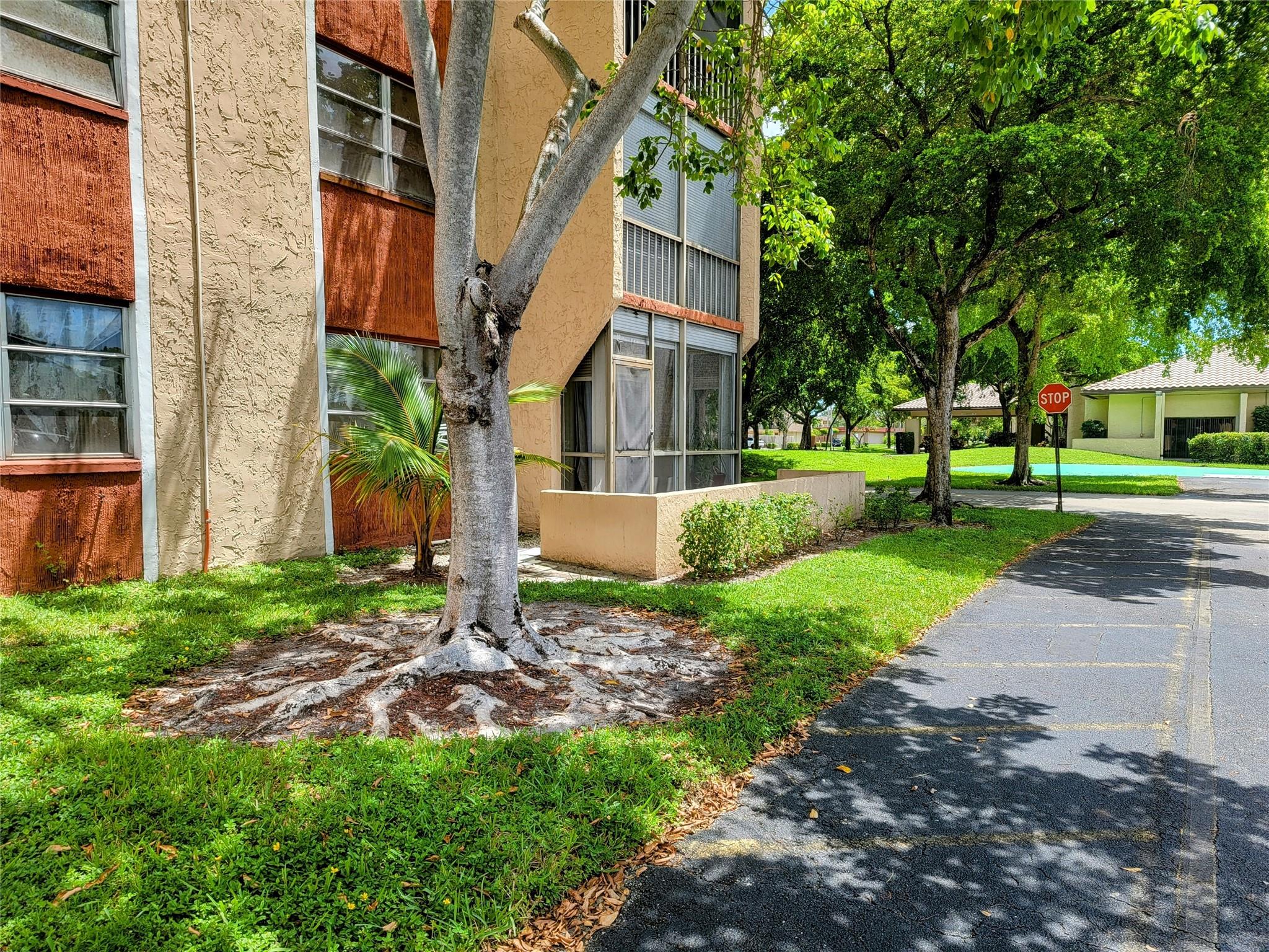 Oakbrook Village - Residential