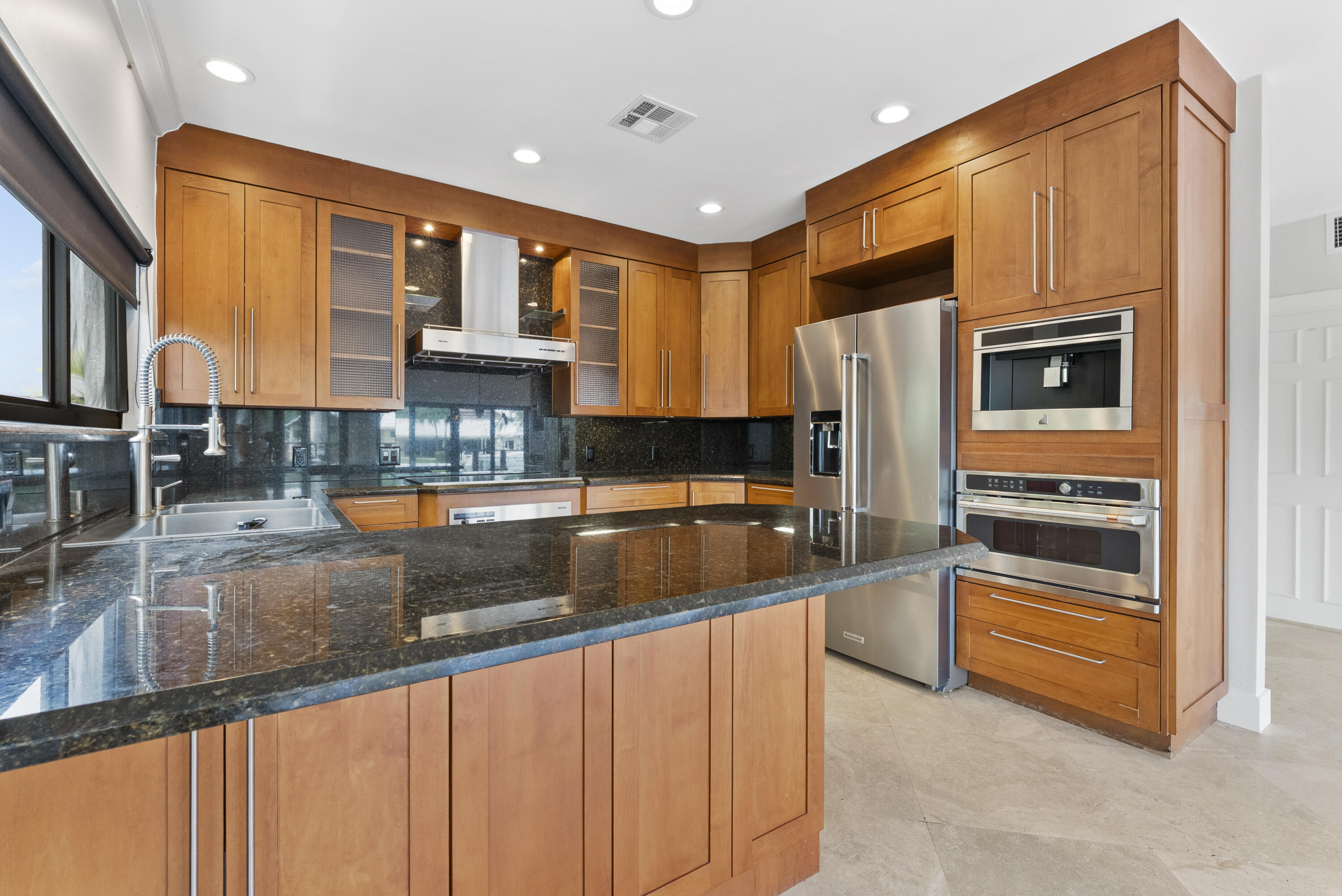 BEL LIDO - Residential Lease