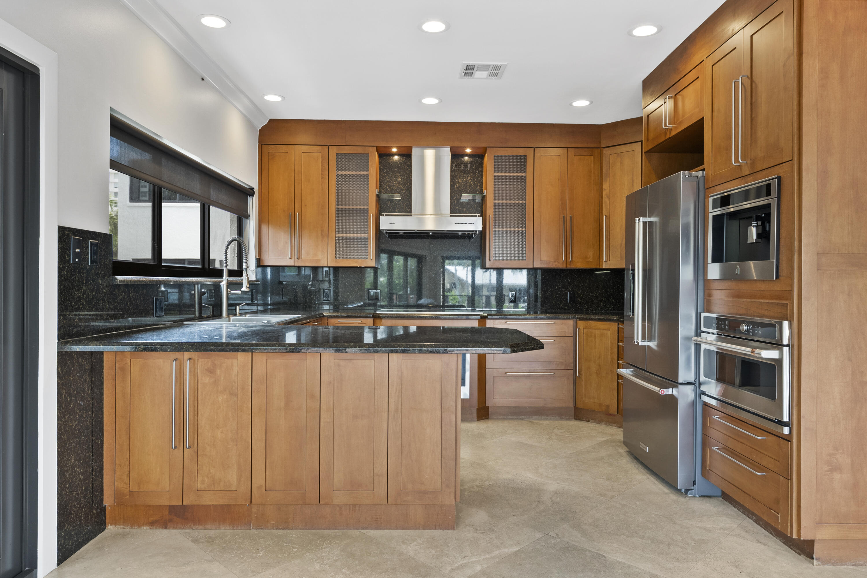 BEL LIDO - Residential Lease
