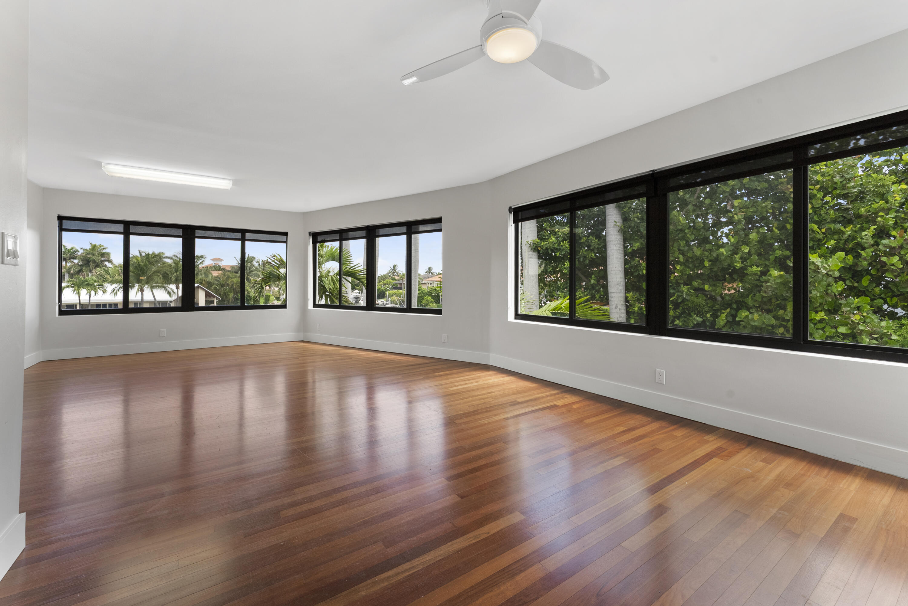 BEL LIDO - Residential Lease