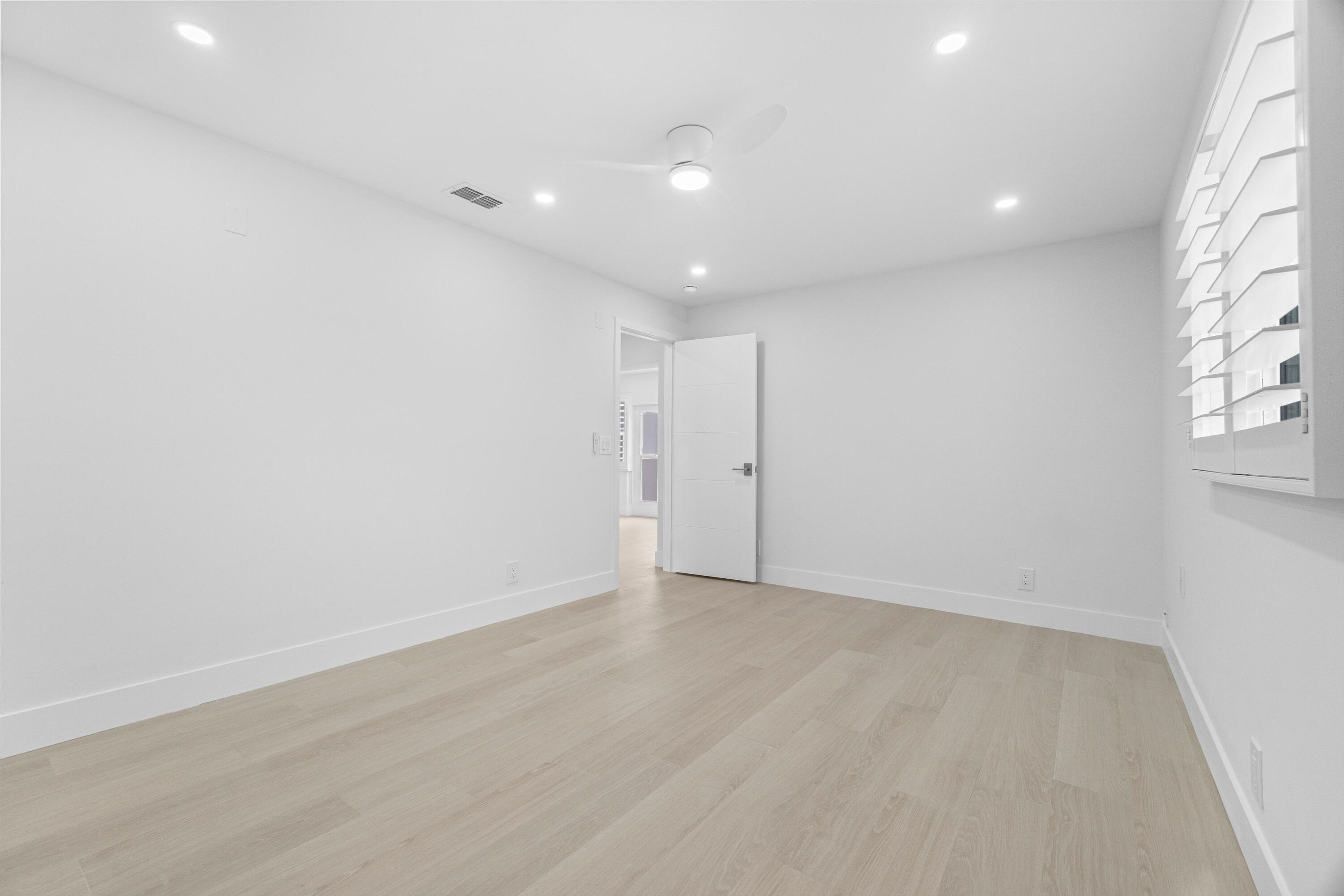 PALM BEACH LEISUREVILLE SEC 7 - Residential