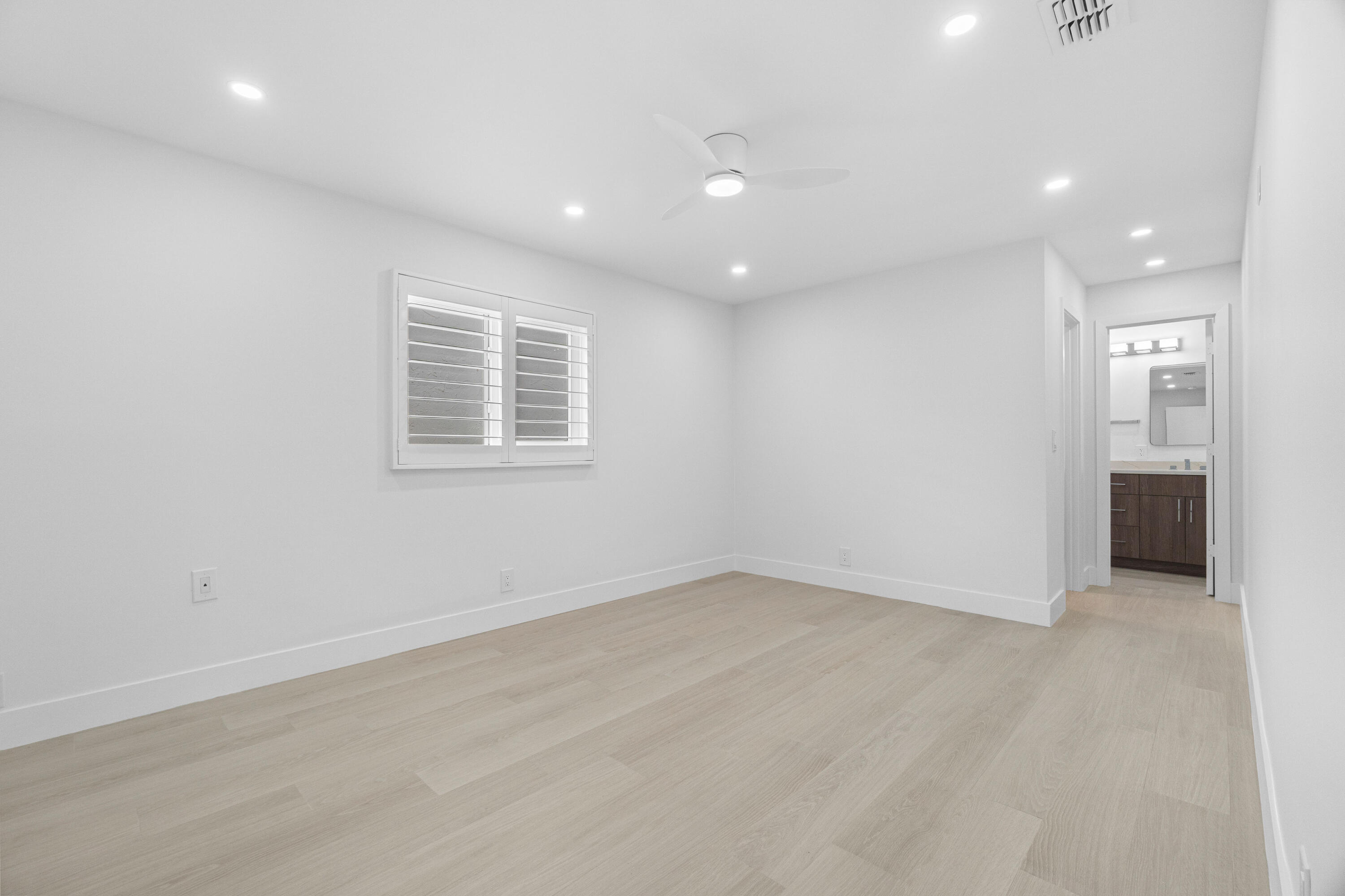 PALM BEACH LEISUREVILLE SEC 7 - Residential