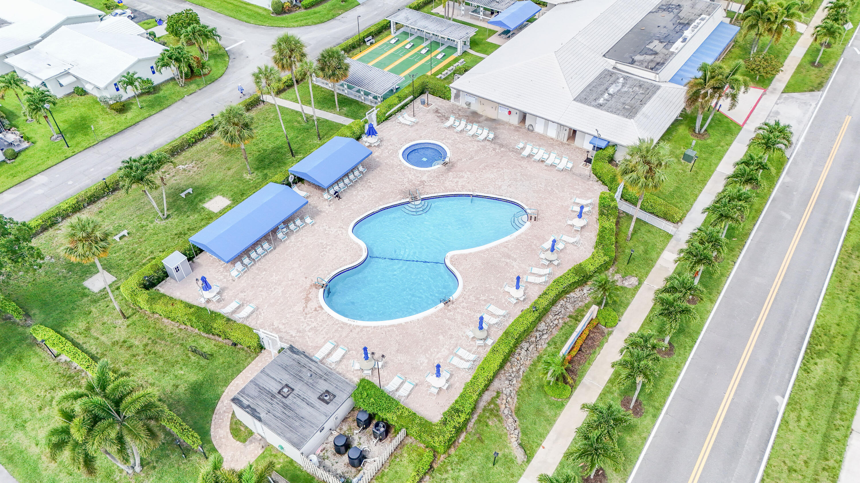 PALM BEACH LEISUREVILLE SEC 7 - Residential