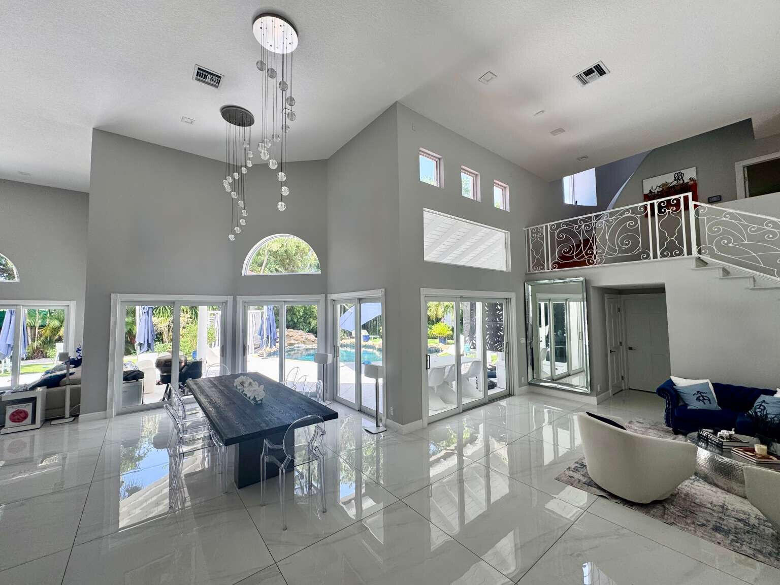 El CID West Palm Beach - Residential