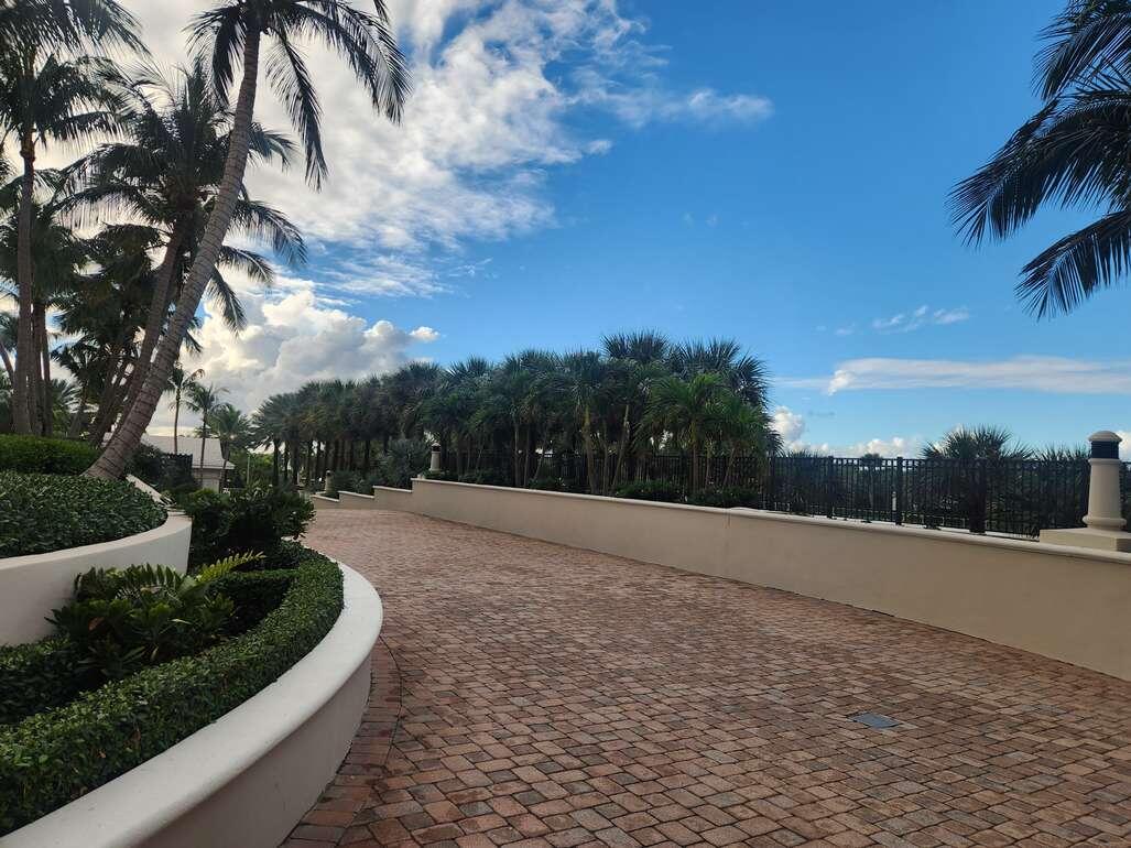 2700 NORTH OCEAN CONDO - Residential