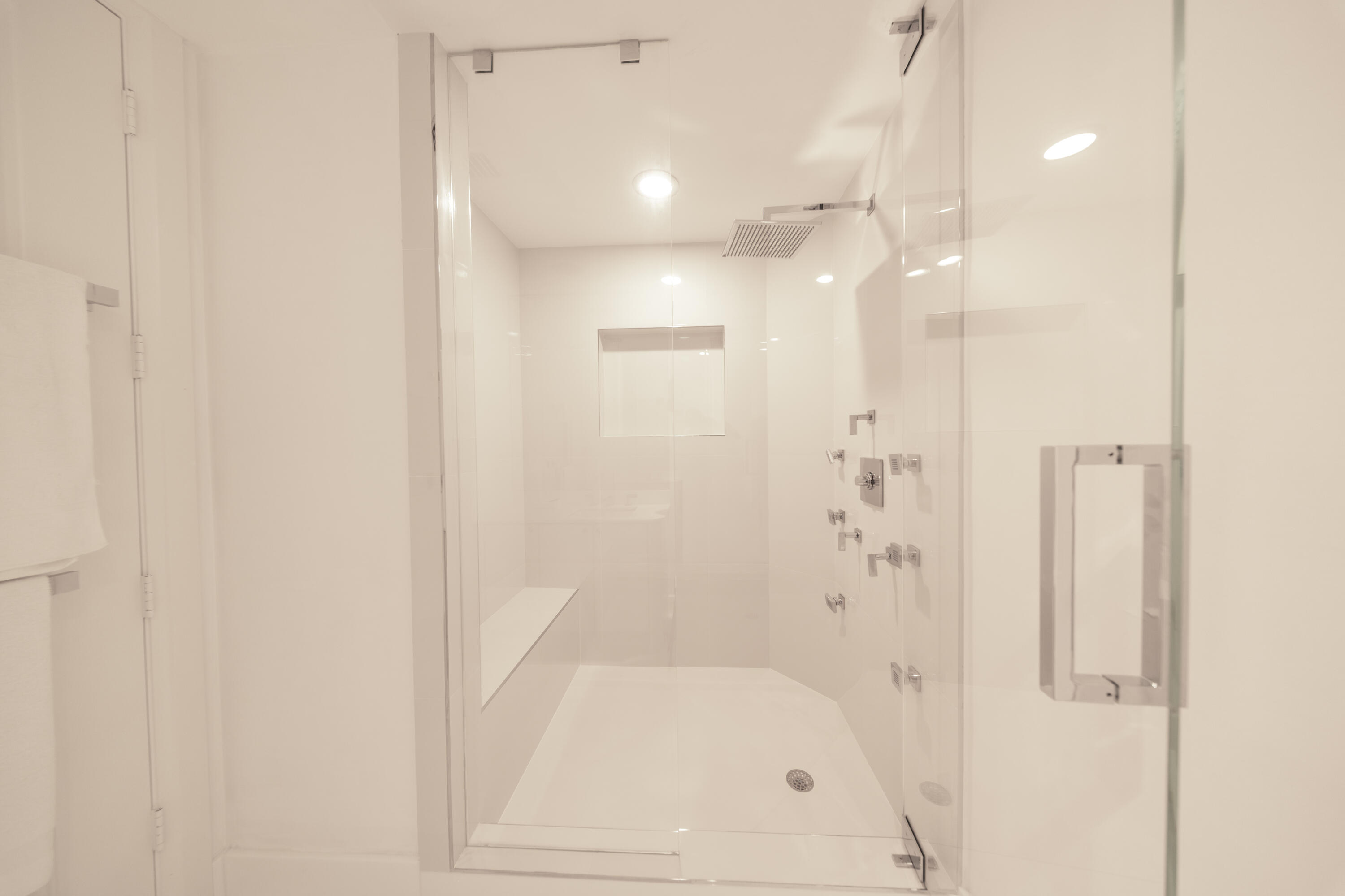 2700 NORTH OCEAN CONDO - Residential