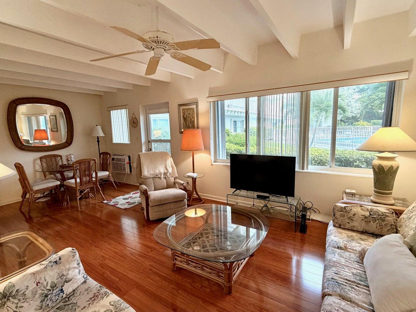 SOUTH PALM RESIDENCE INC - Residential Lease