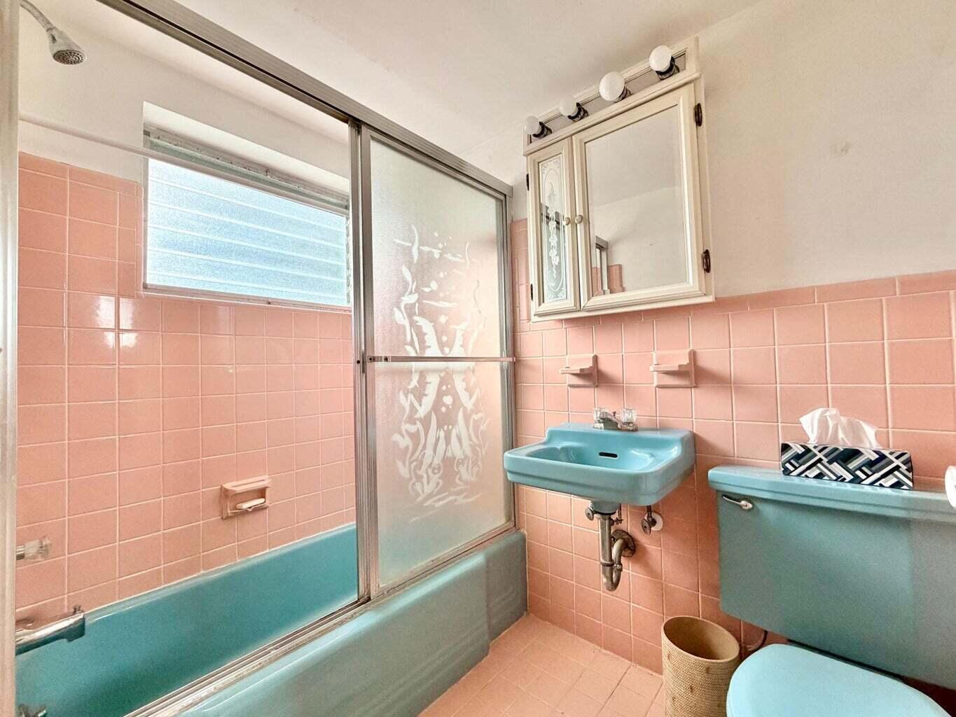 SOUTH PALM RESIDENCE INC - Residential Lease