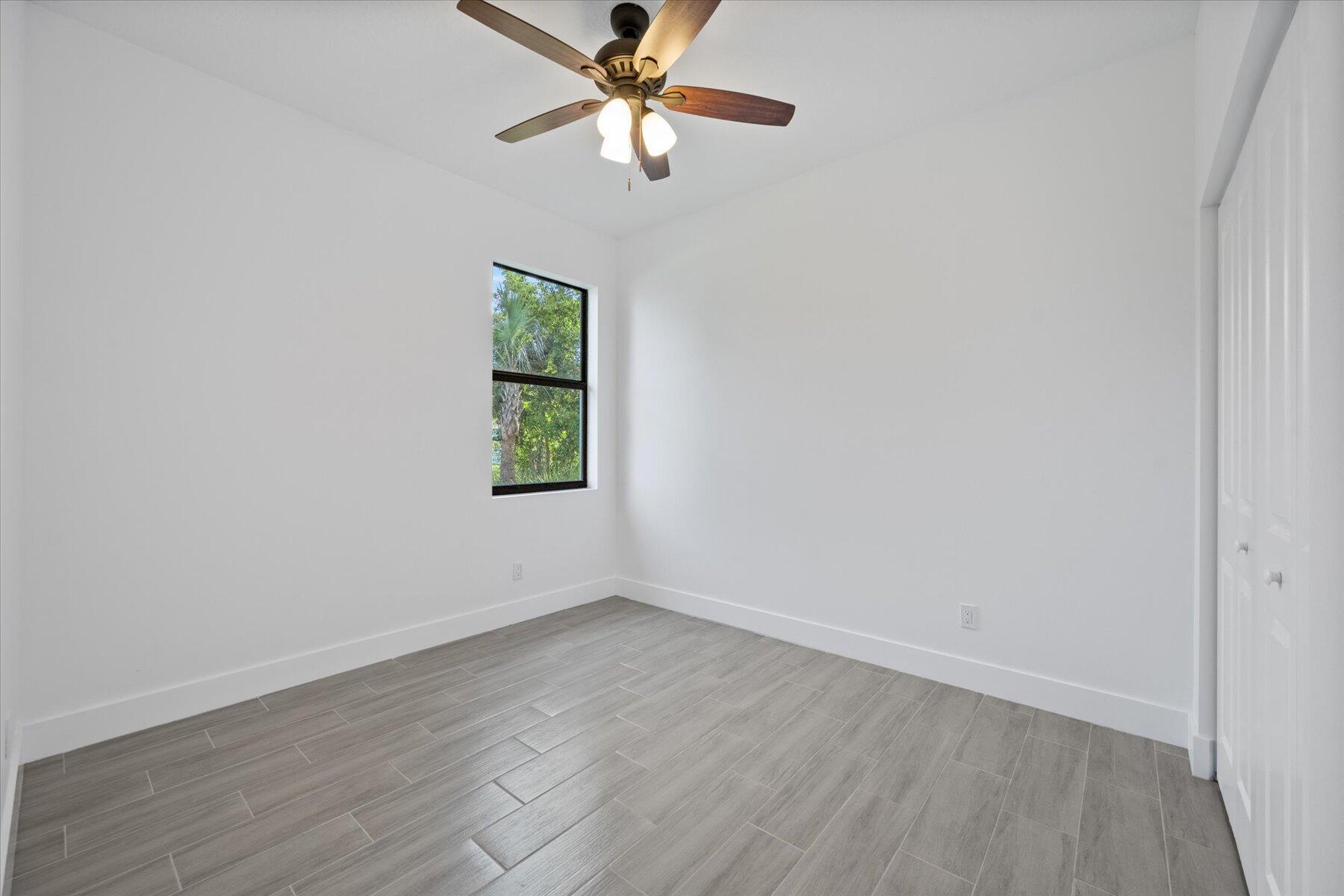INLET GROVE - Residential