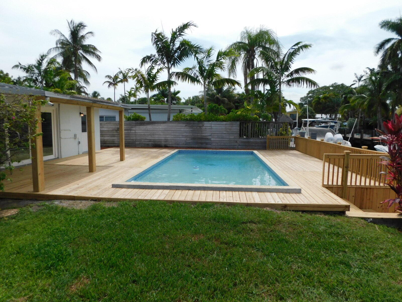GILL ISLES - Residential