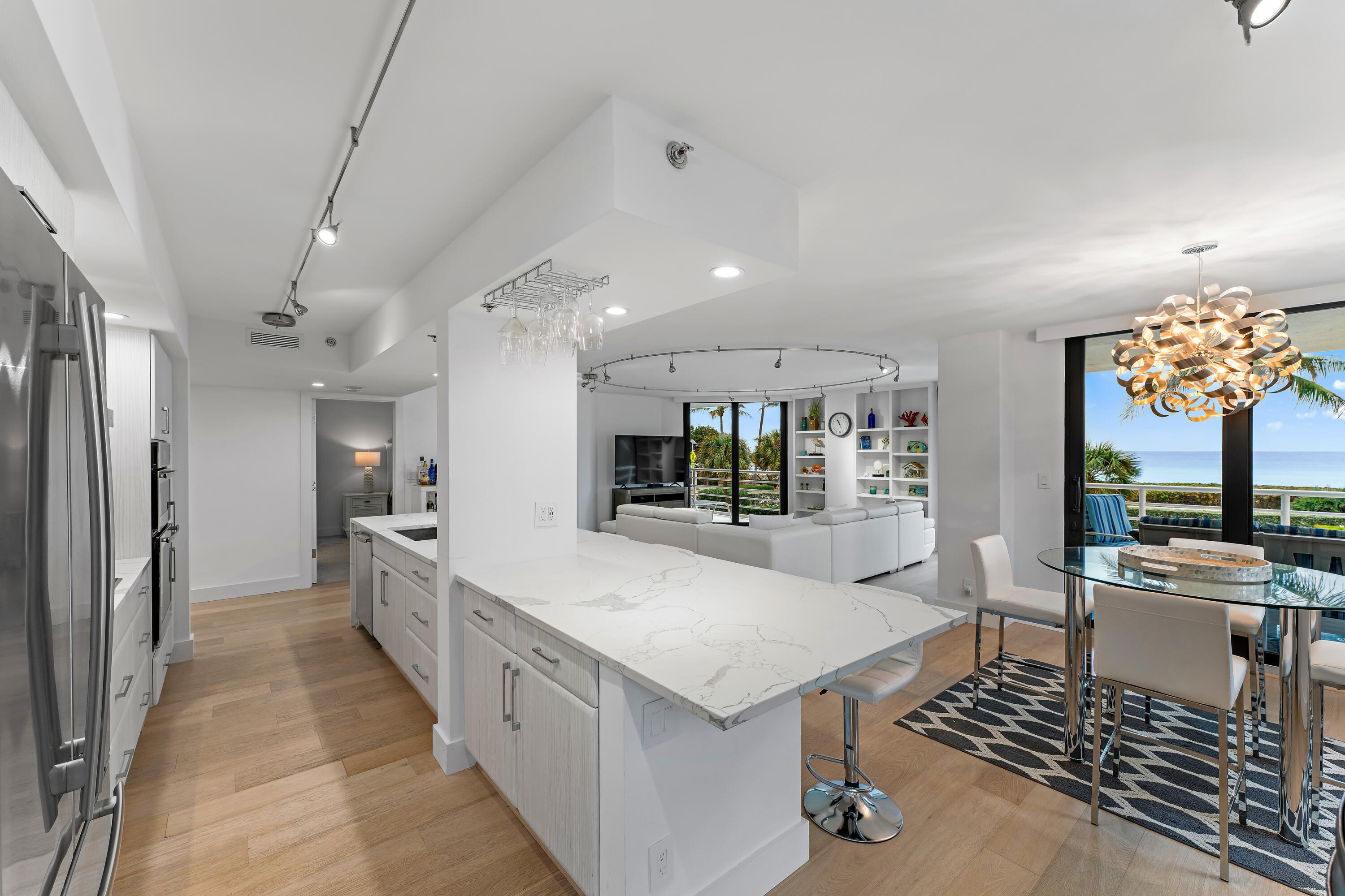 CORINTHIANS CONDO - Residential