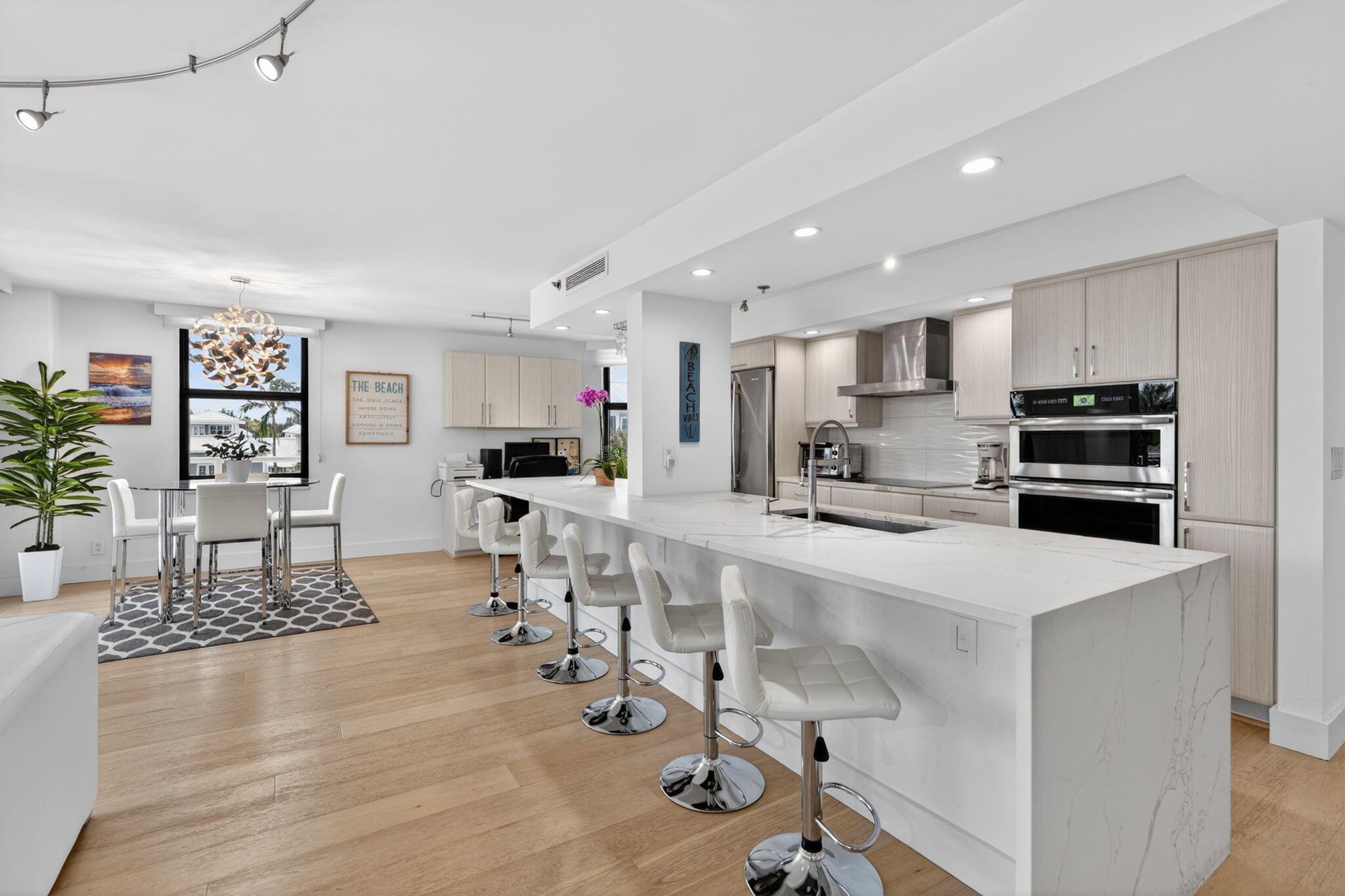 CORINTHIANS CONDO - Residential