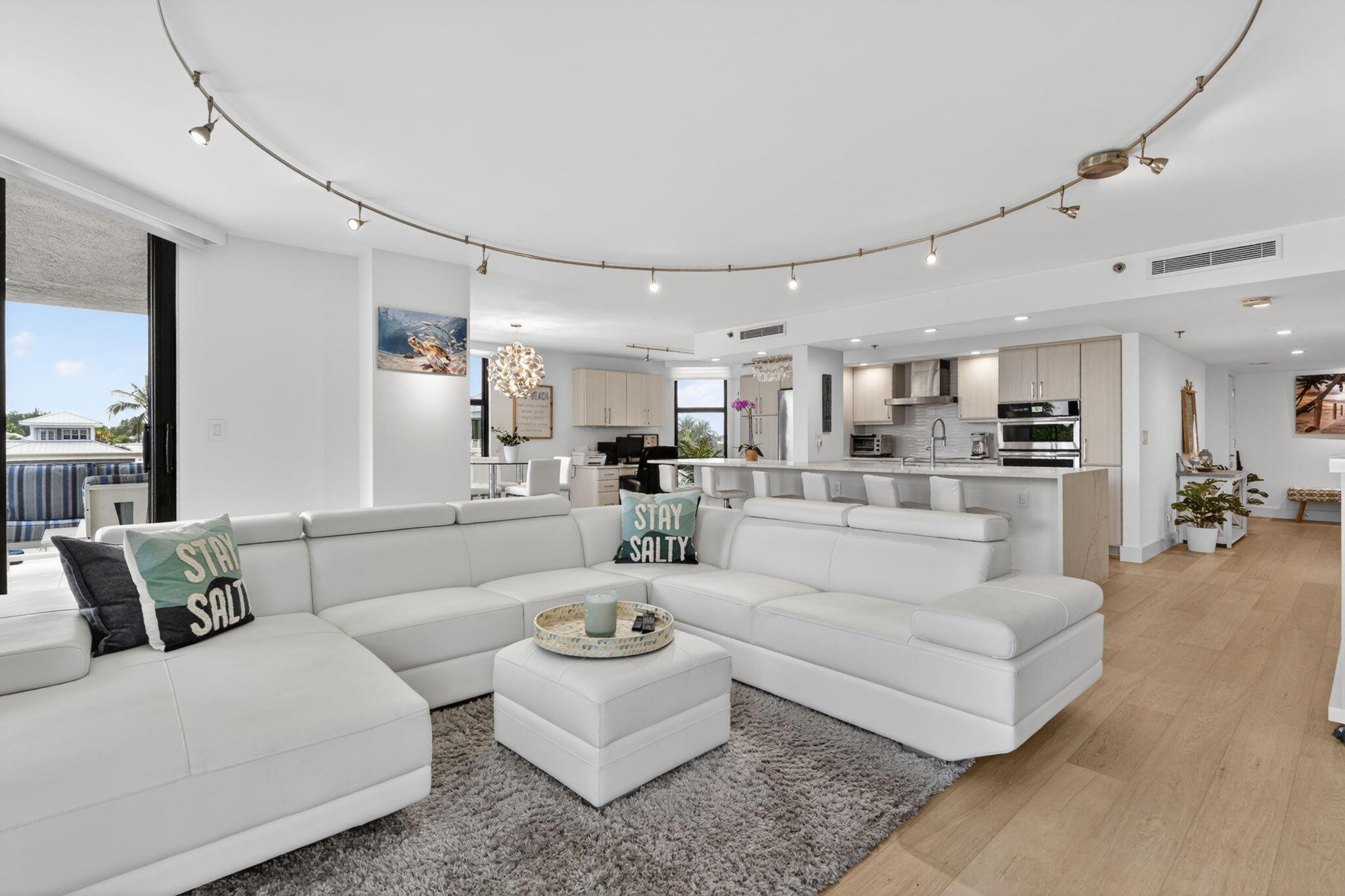 CORINTHIANS CONDO - Residential