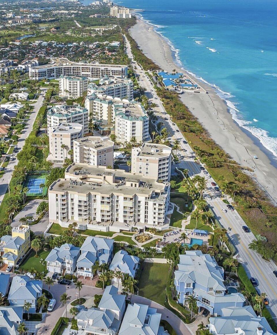 CORINTHIANS CONDO - Residential