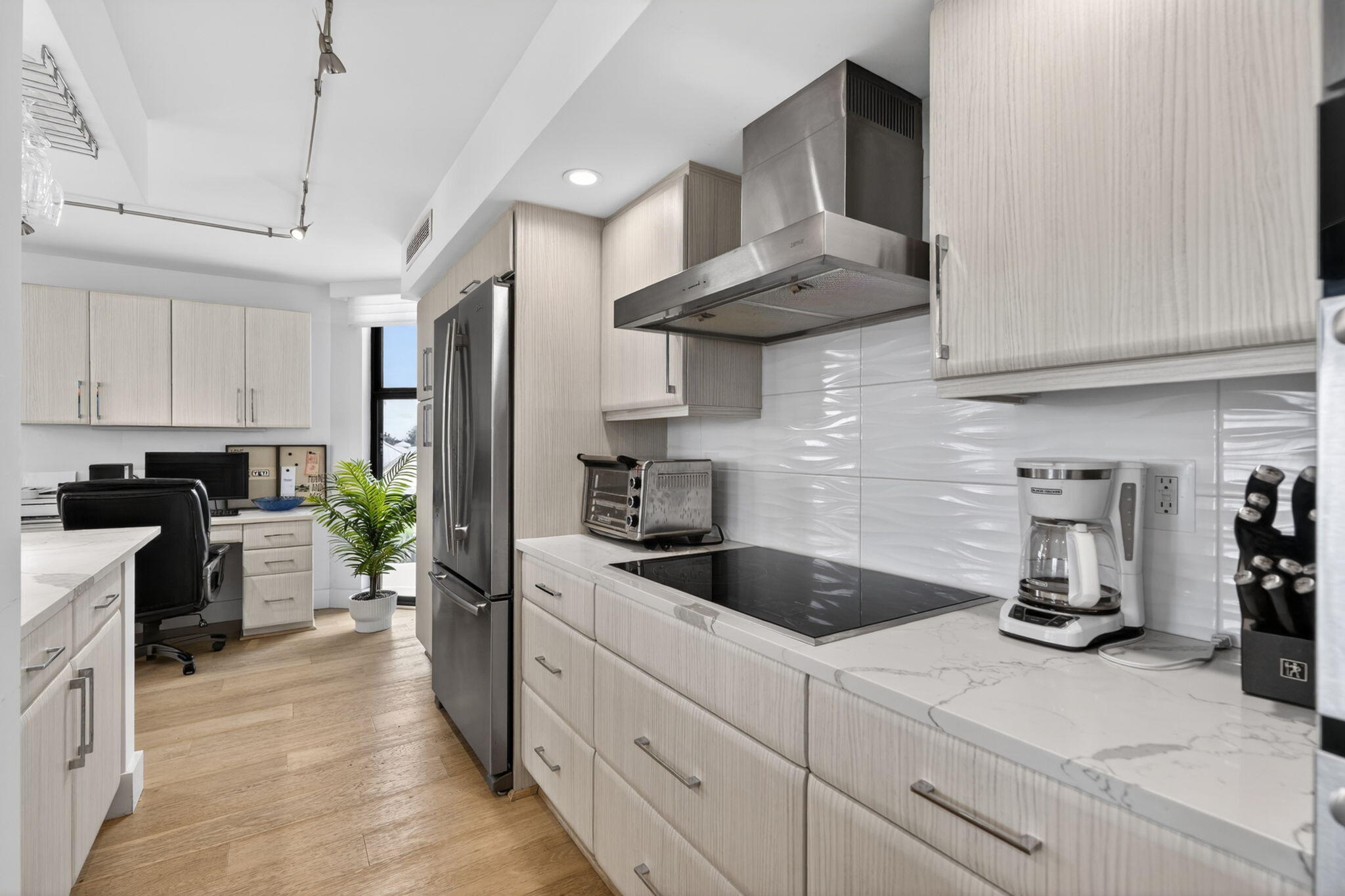 CORINTHIANS CONDO - Residential