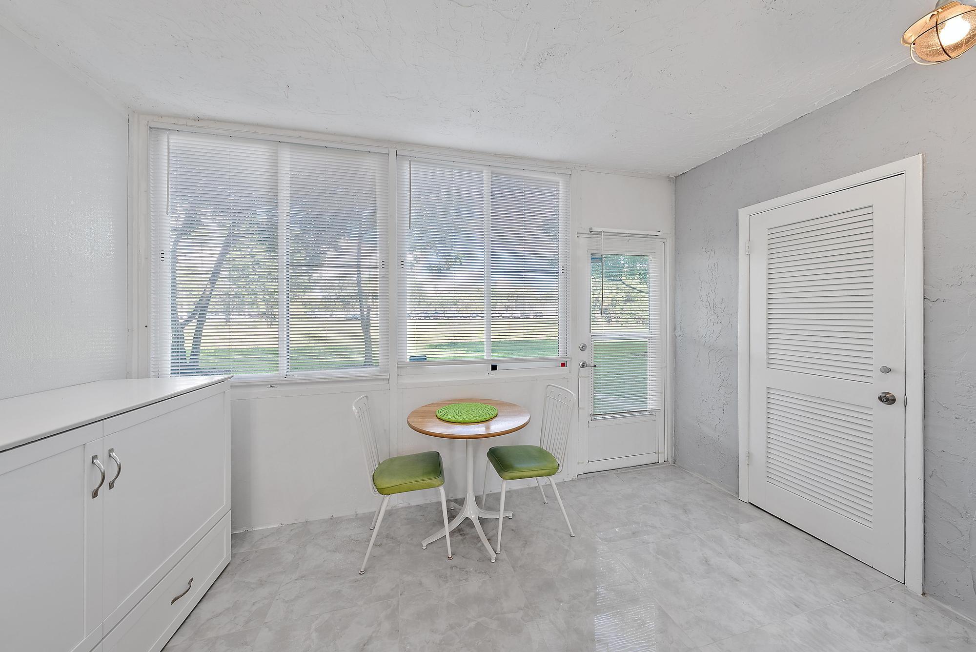 LAKESIDE VILLAGE CONDO 10 - Residential