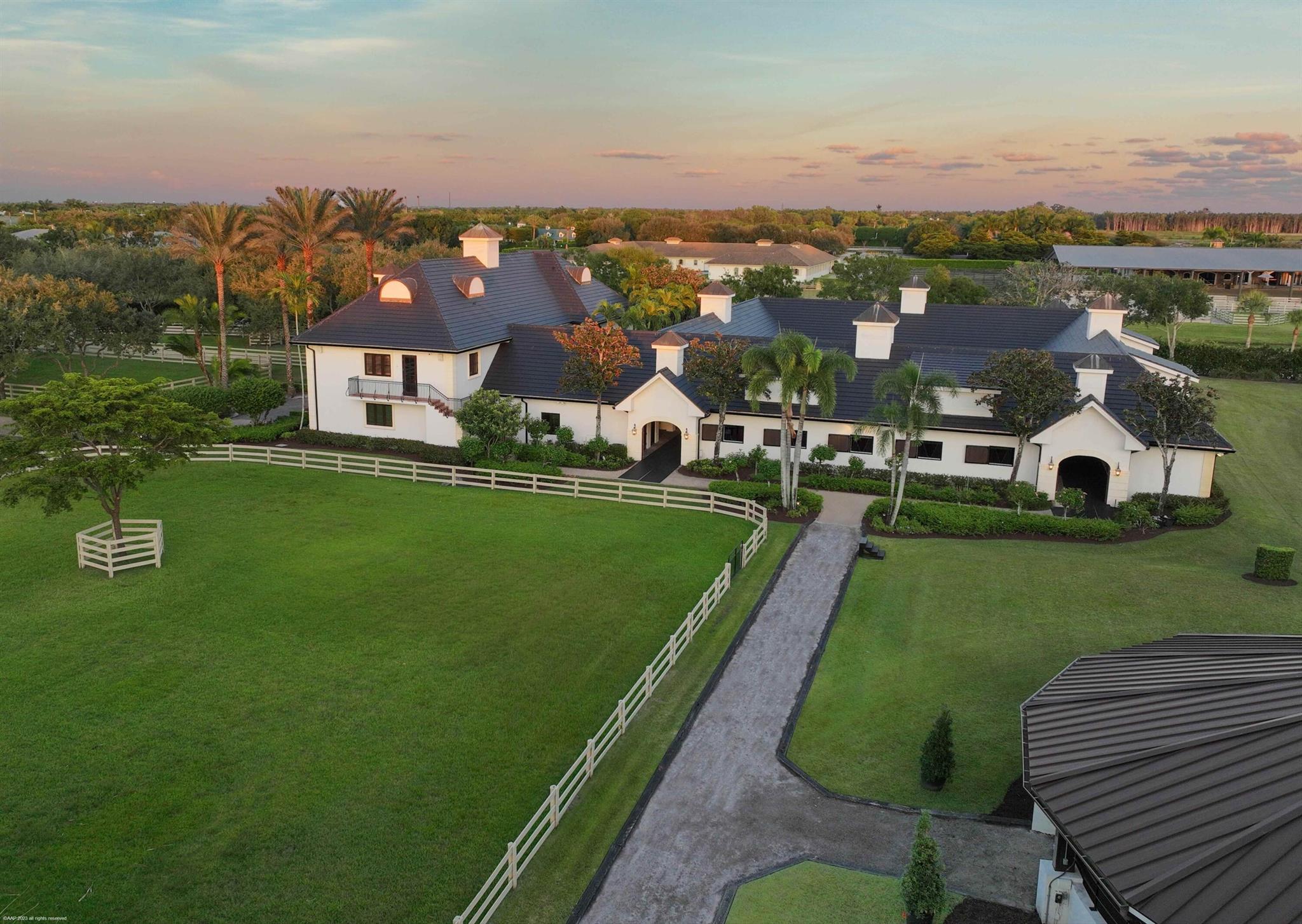 GRAND PRIX FARMS - Residential