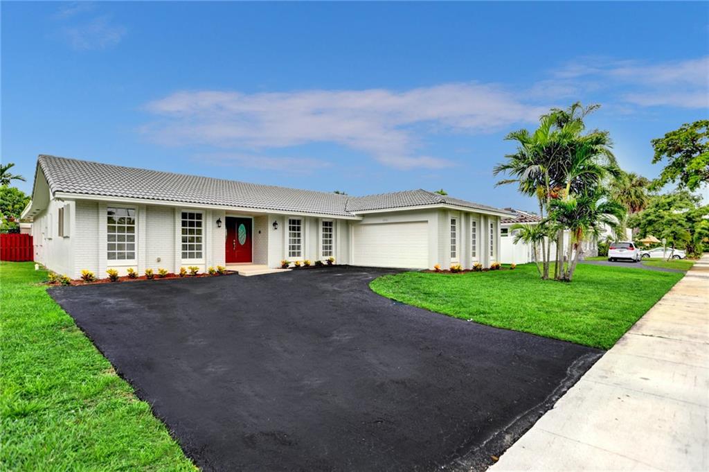 Emerald Hills 68-26 B - Residential