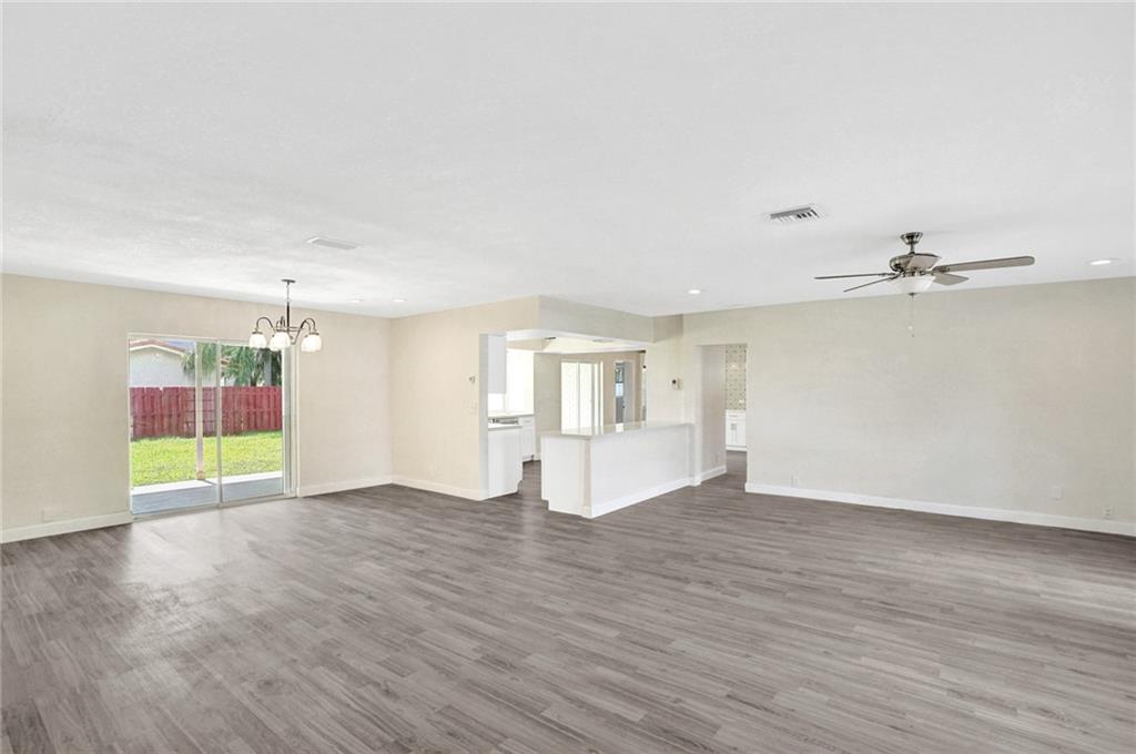 Emerald Hills 68-26 B - Residential