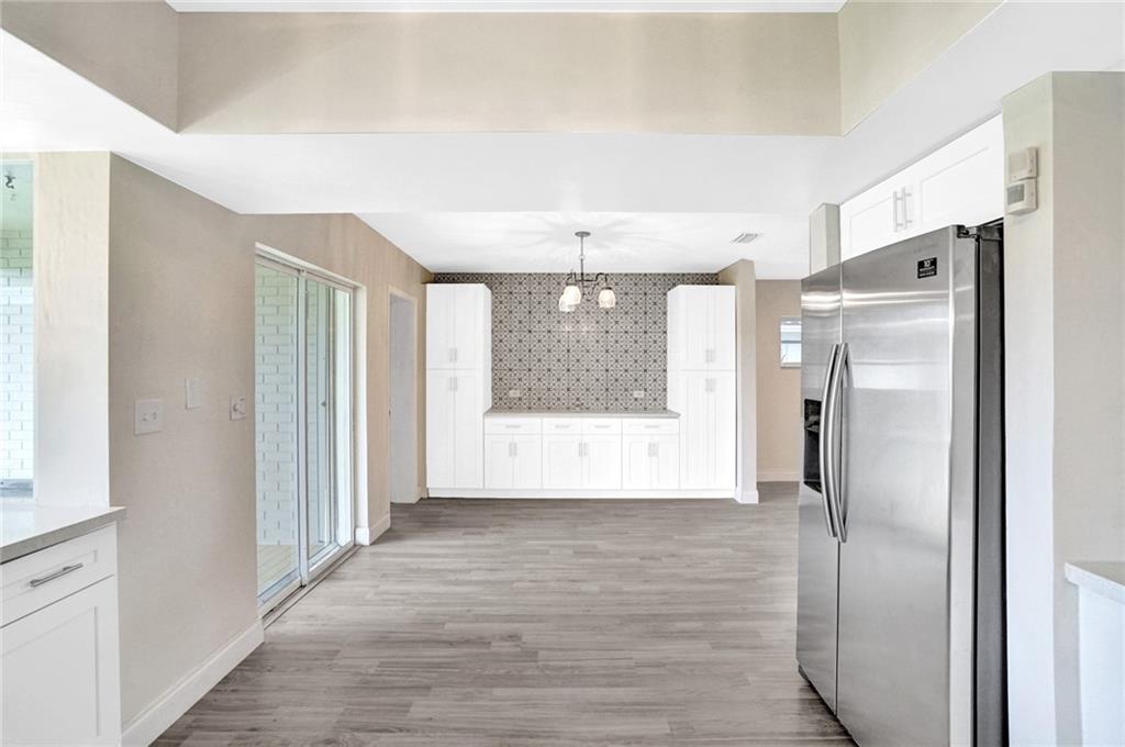 Emerald Hills 68-26 B - Residential