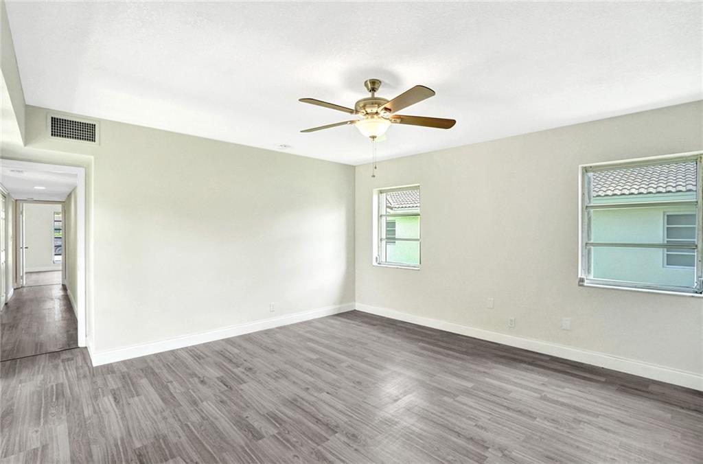 Emerald Hills 68-26 B - Residential