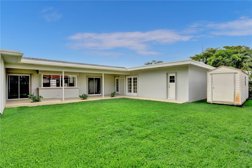 Emerald Hills 68-26 B - Residential