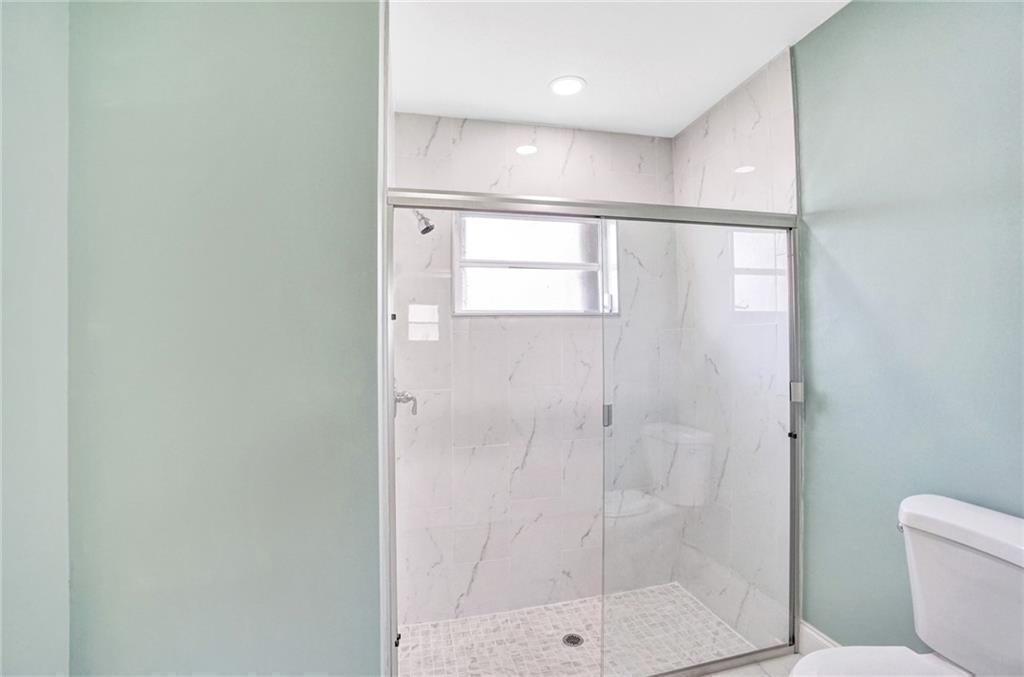 Emerald Hills 68-26 B - Residential