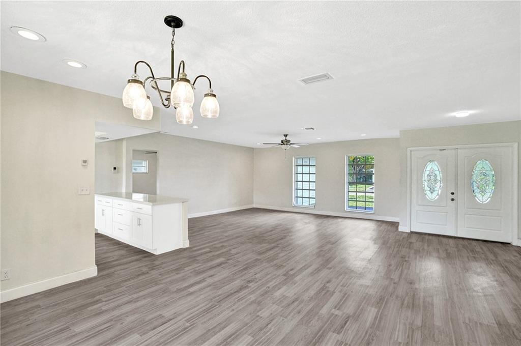Emerald Hills 68-26 B - Residential