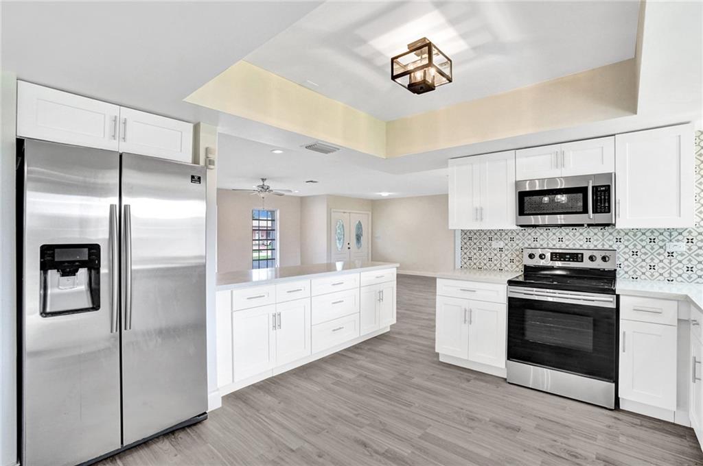 Emerald Hills 68-26 B - Residential