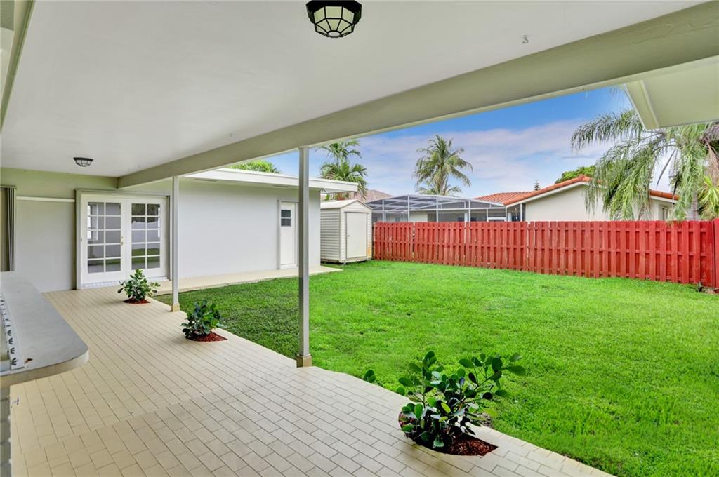 Emerald Hills 68-26 B - Residential