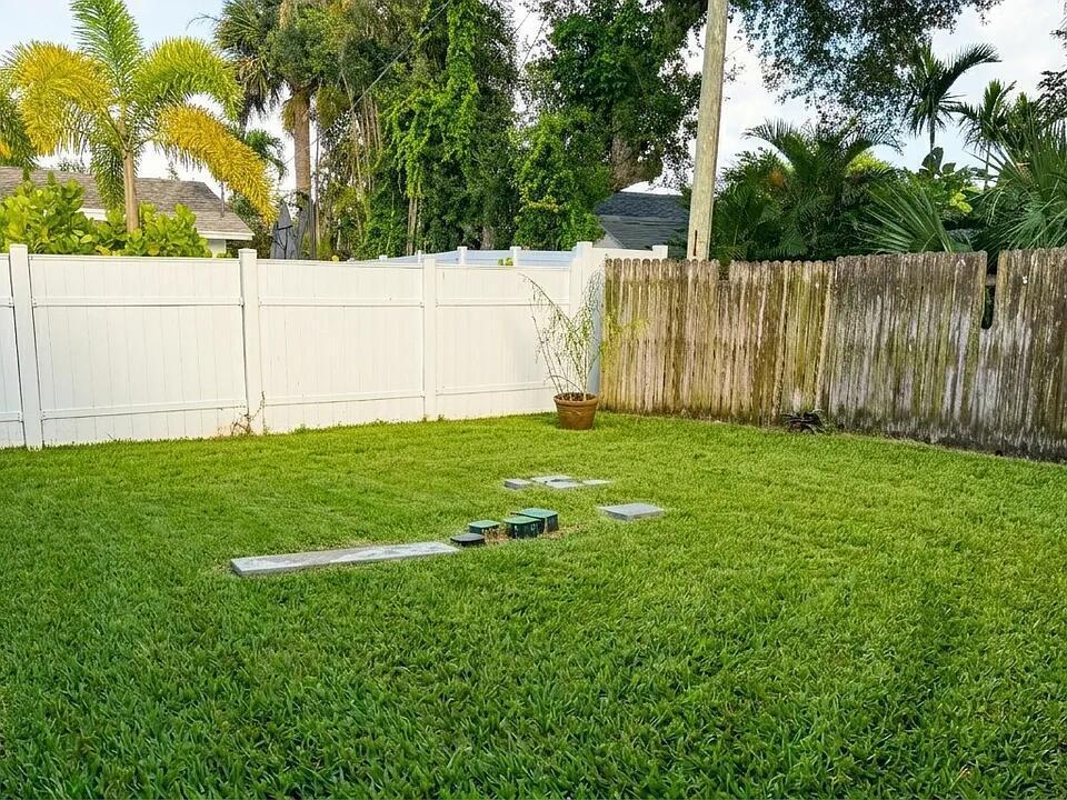 JUPITER IN THE PINES - Residential Lease